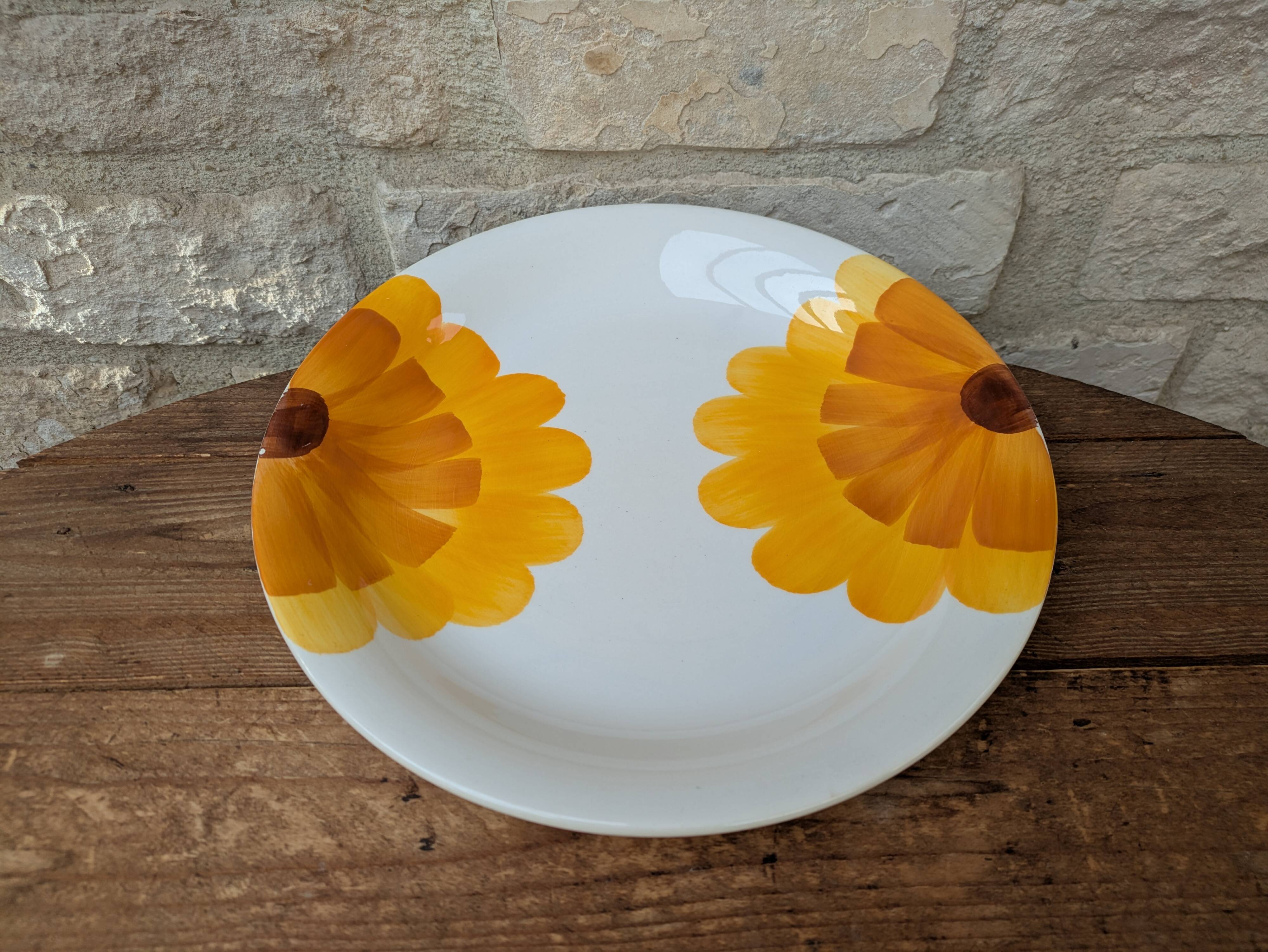 Vintage round serving dish with yellow flowers, Ironstone, 1970s, Italy.