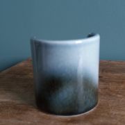 Vase Virebent porcelaine forme rouleau cylindre à col plongeant