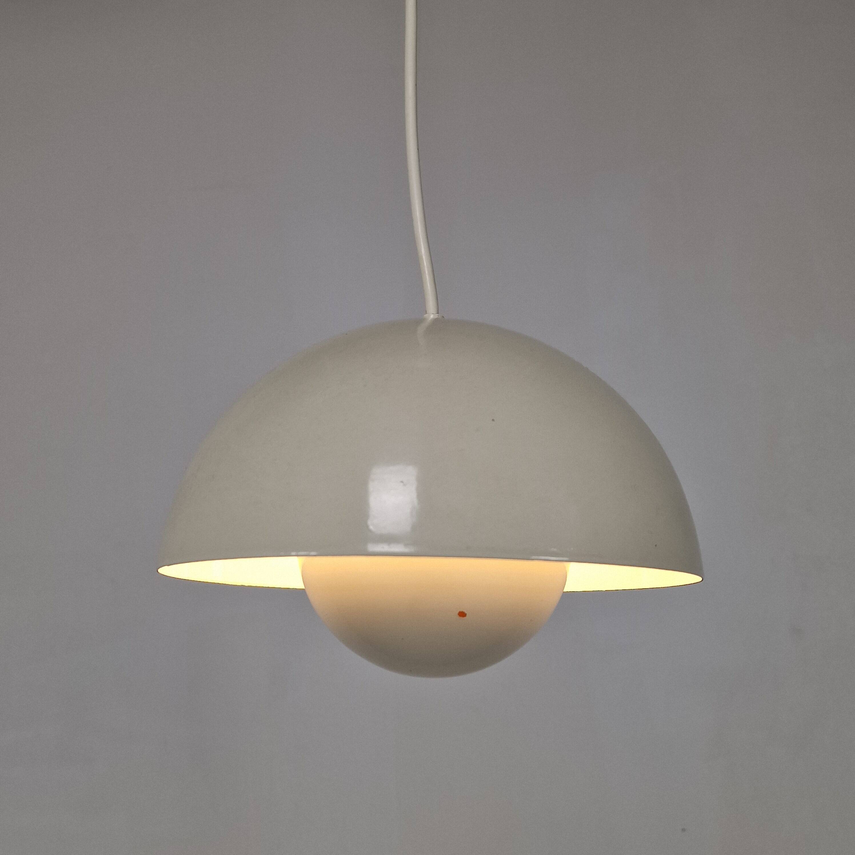 Set of 2 Verner Panton Flowerpot Ceiling Lamps – Vintage Design