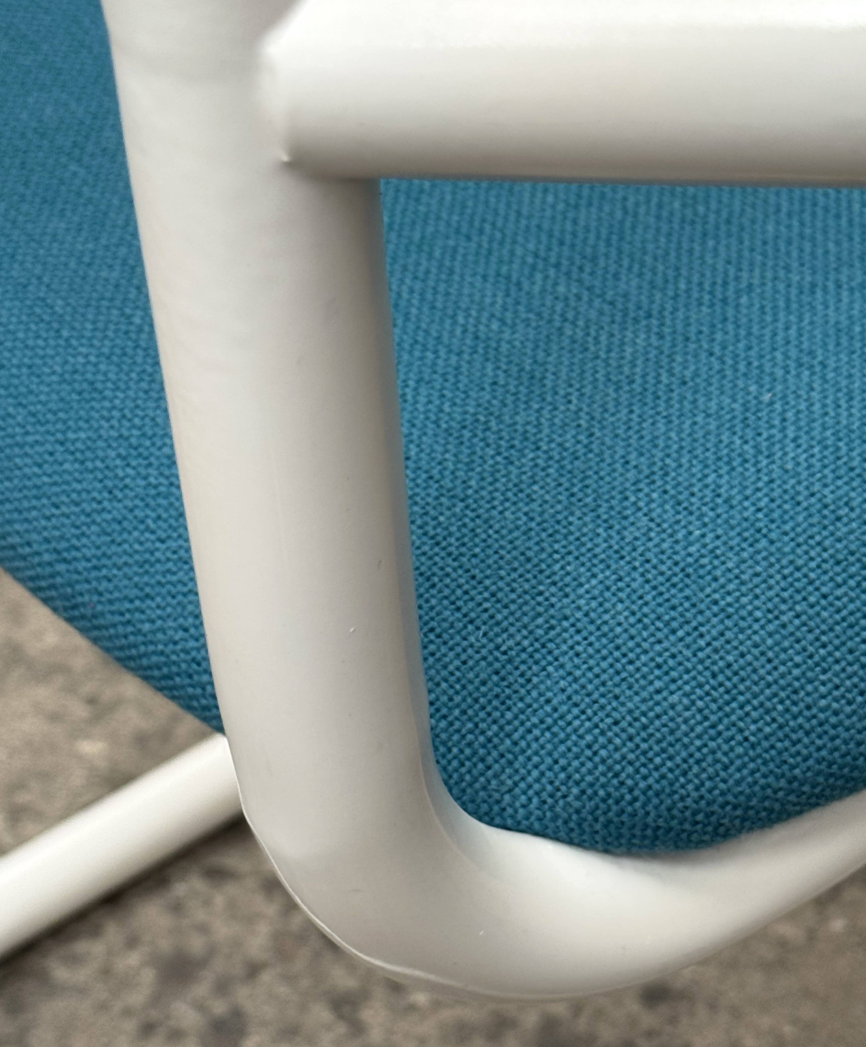 6 cantilever chairs from the 80s