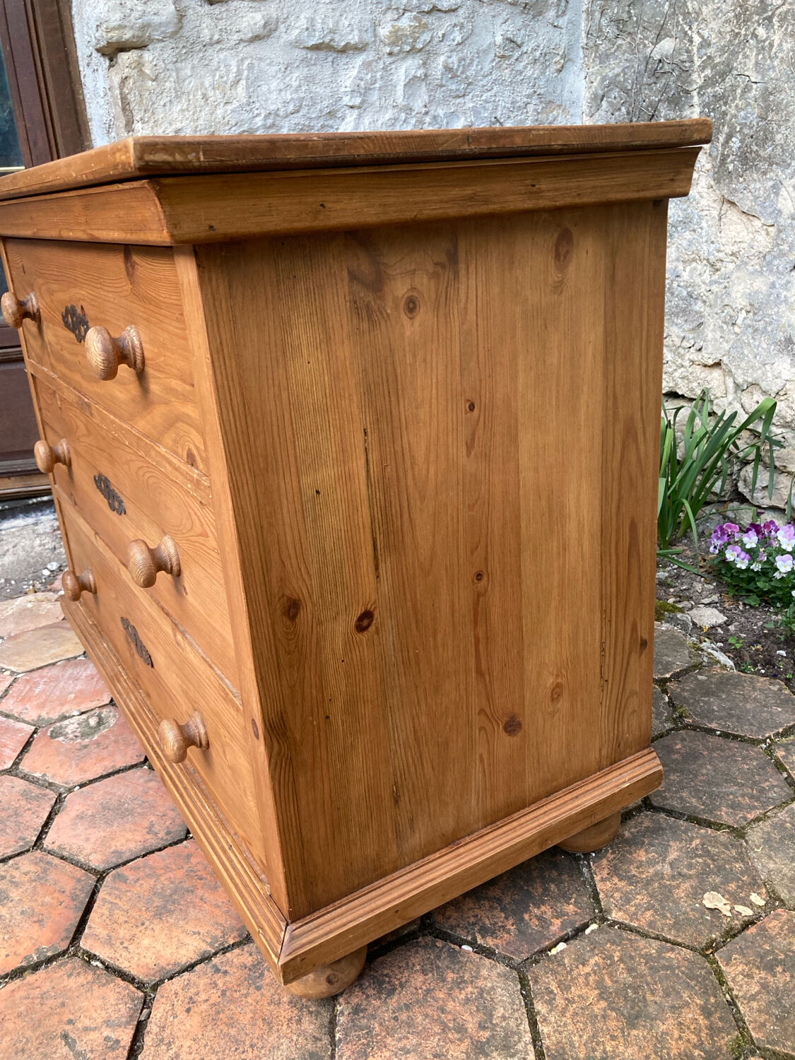 Antique pine chest of drawers