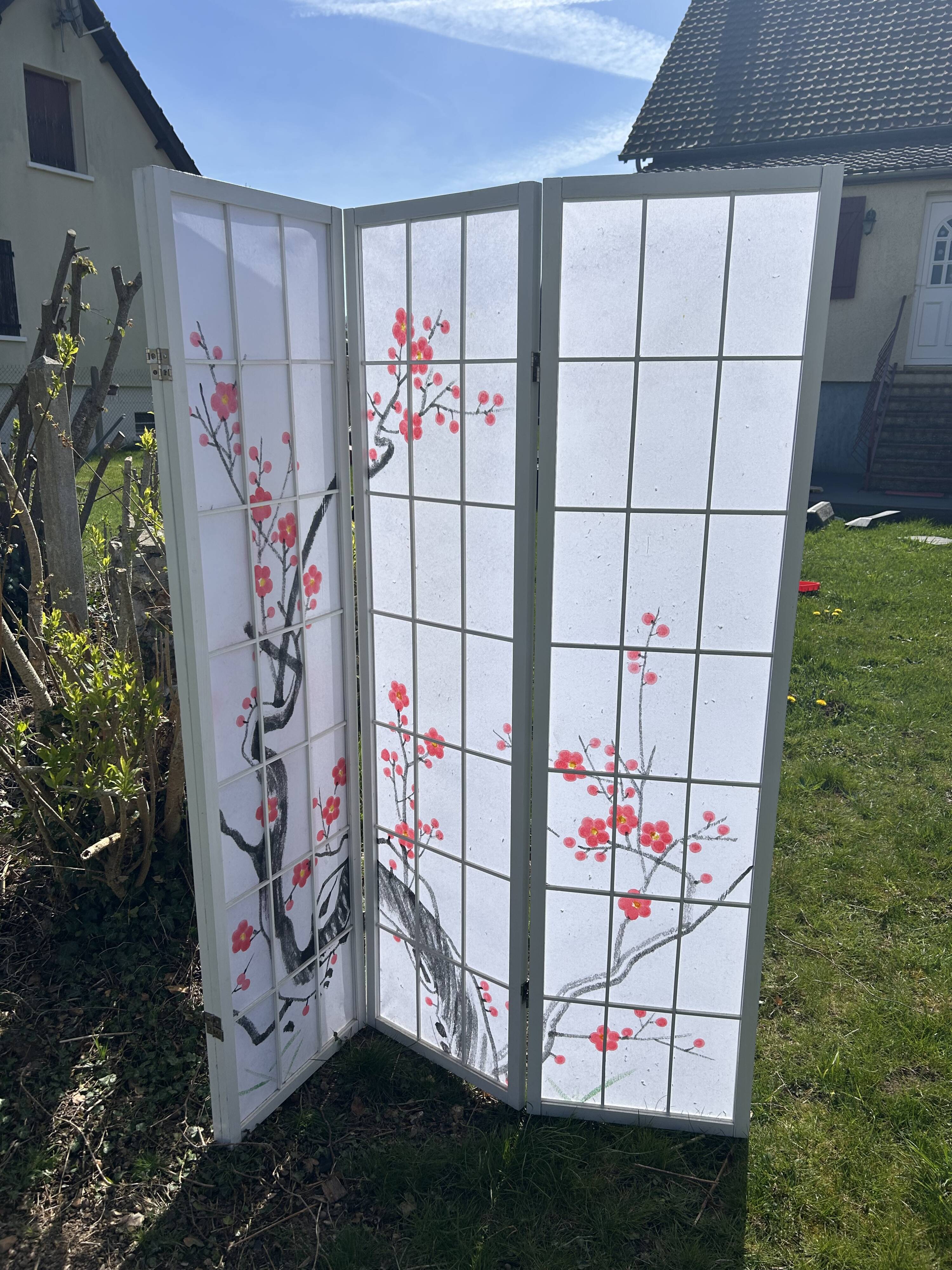Four-panel screen