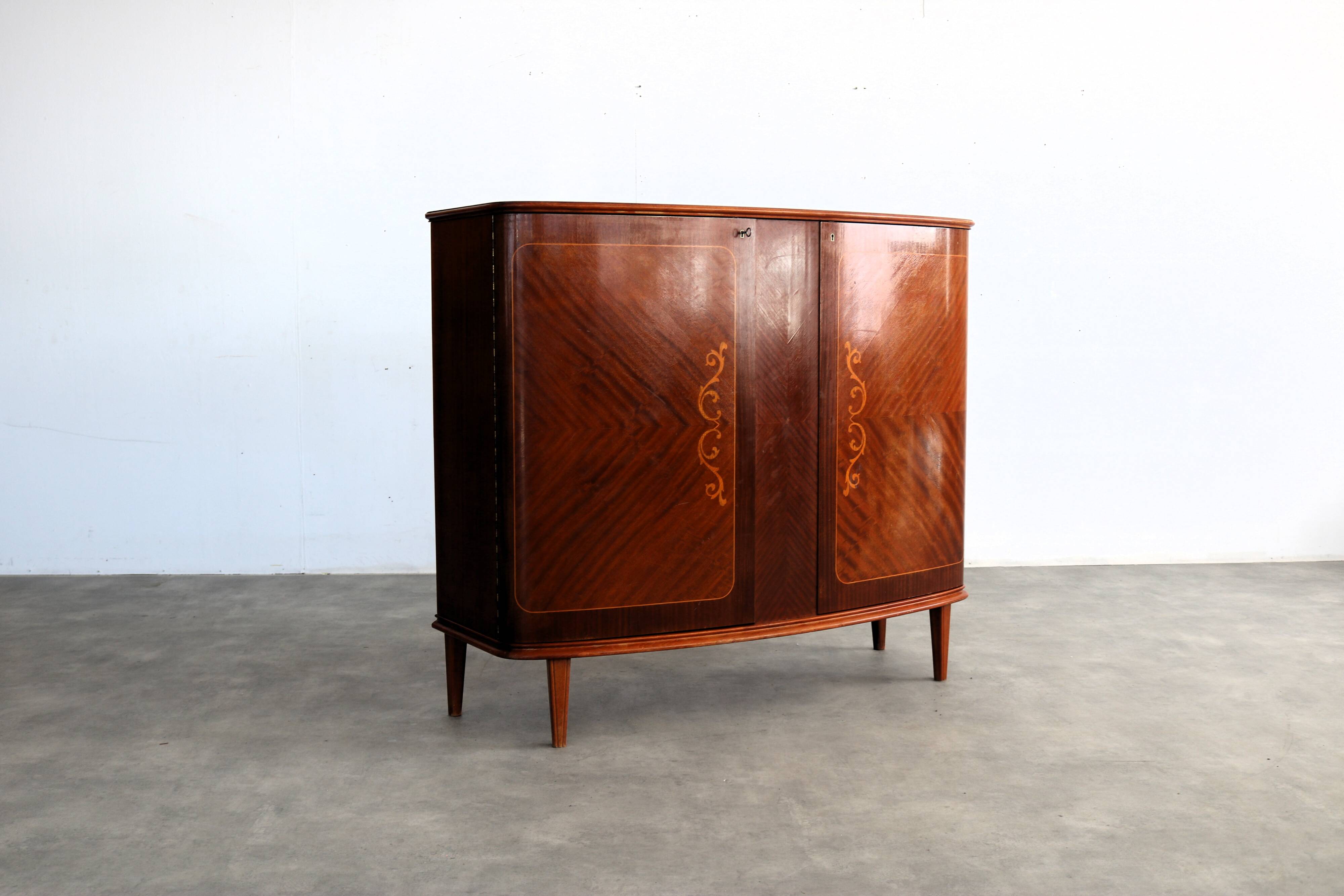 armoire murale vintage | garde-robe | Bjästa | suédois