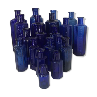 Pack of 20 pharmacy vials