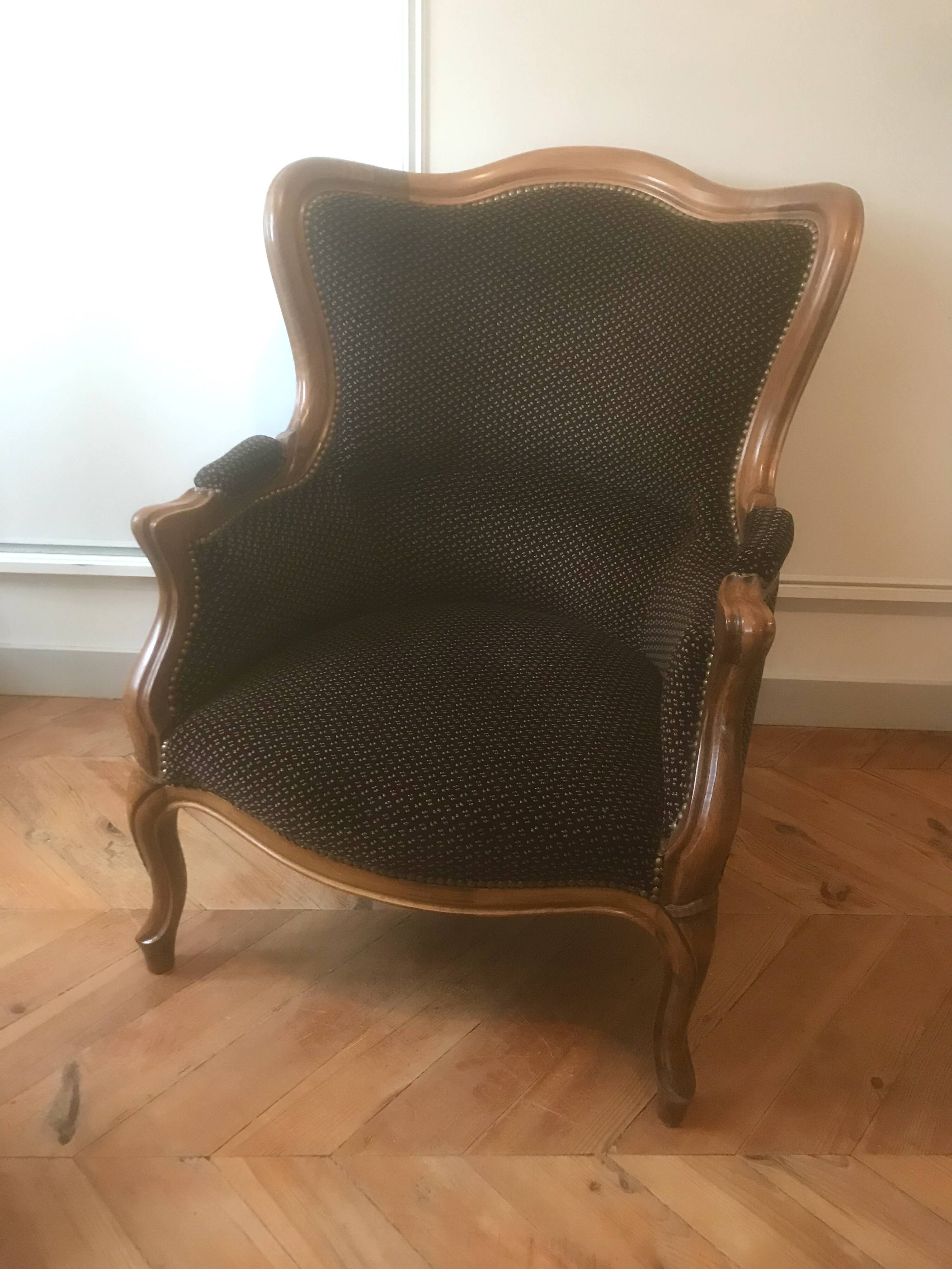 Louis XV style armchair with earpieces
