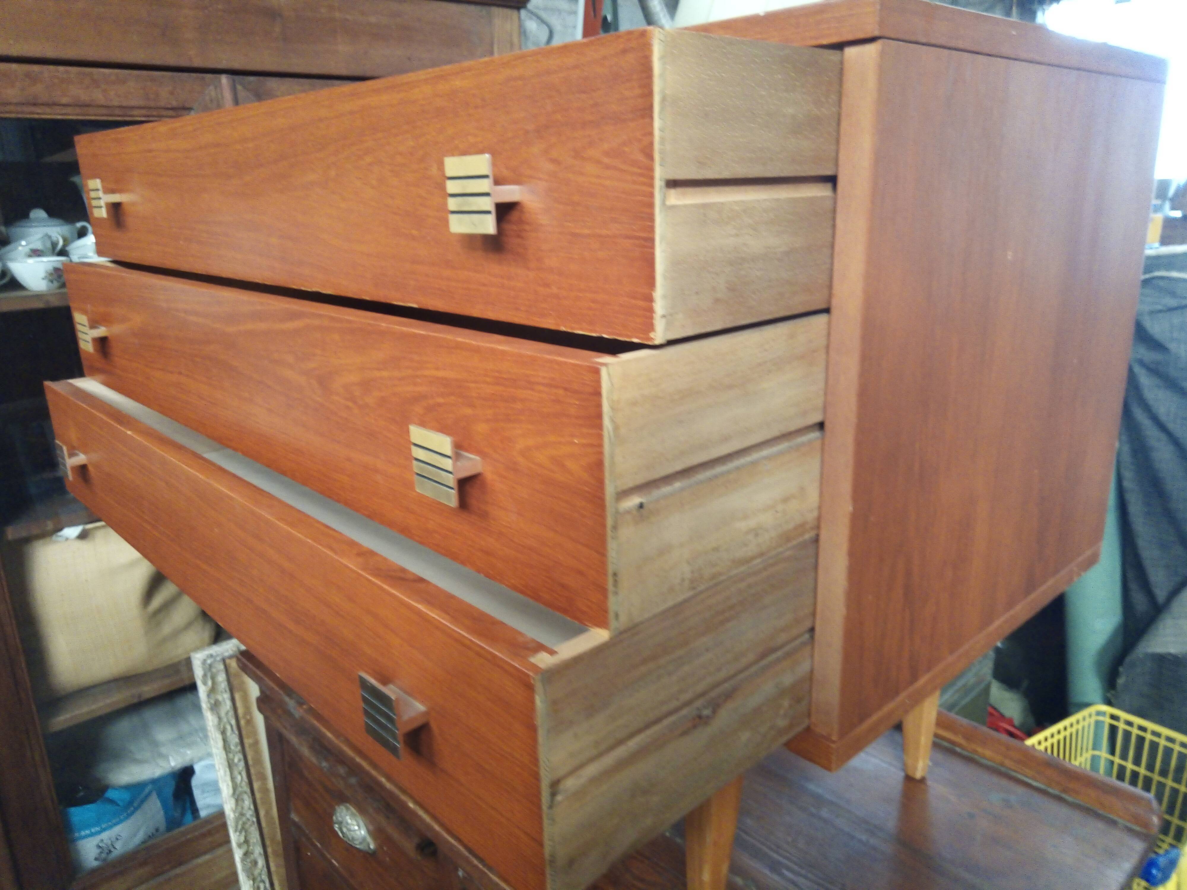 Commode années 60 pieds compas
