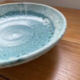 Plat assiette émaillée bleue tripode
