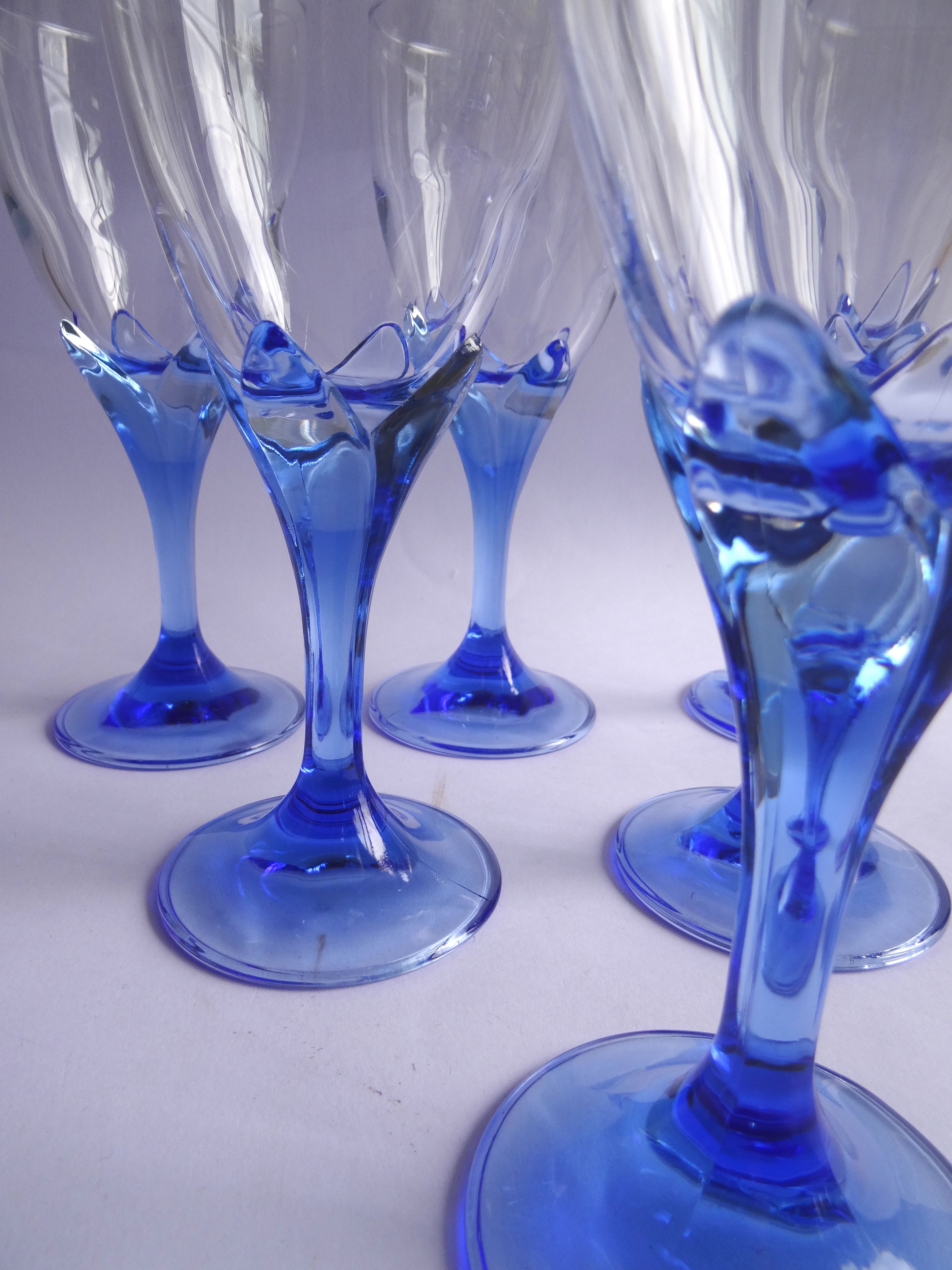 Blue tulip water glasses
