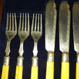 Box 24 cutlery with silver metal fish