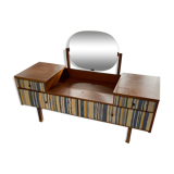 Dressing table in natural wood and fabrics