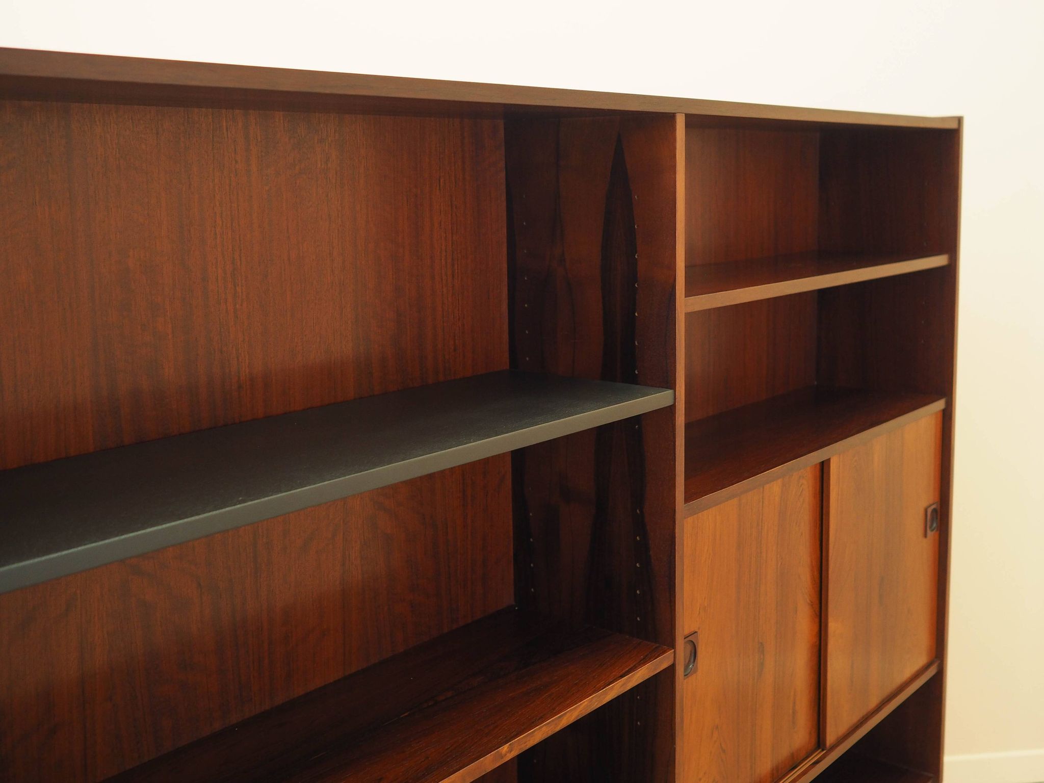 Rosewood bookcase, Danish design, 1970s, manufactured by Farsø Møbelfabrik