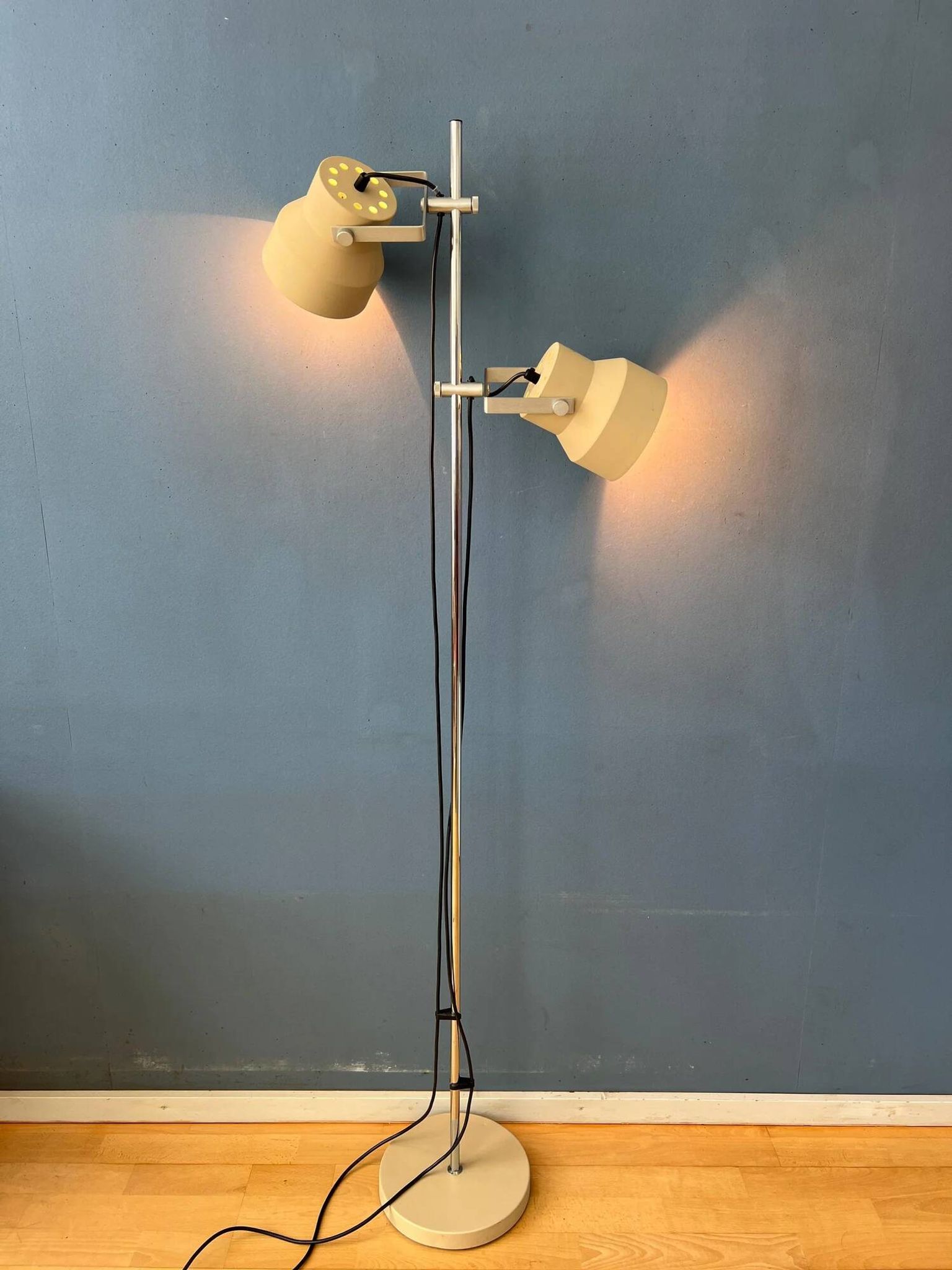 Lampadaire beige Dijkstra de style Space Age du milieu du siècle