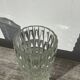Vase en verre épais transparent
