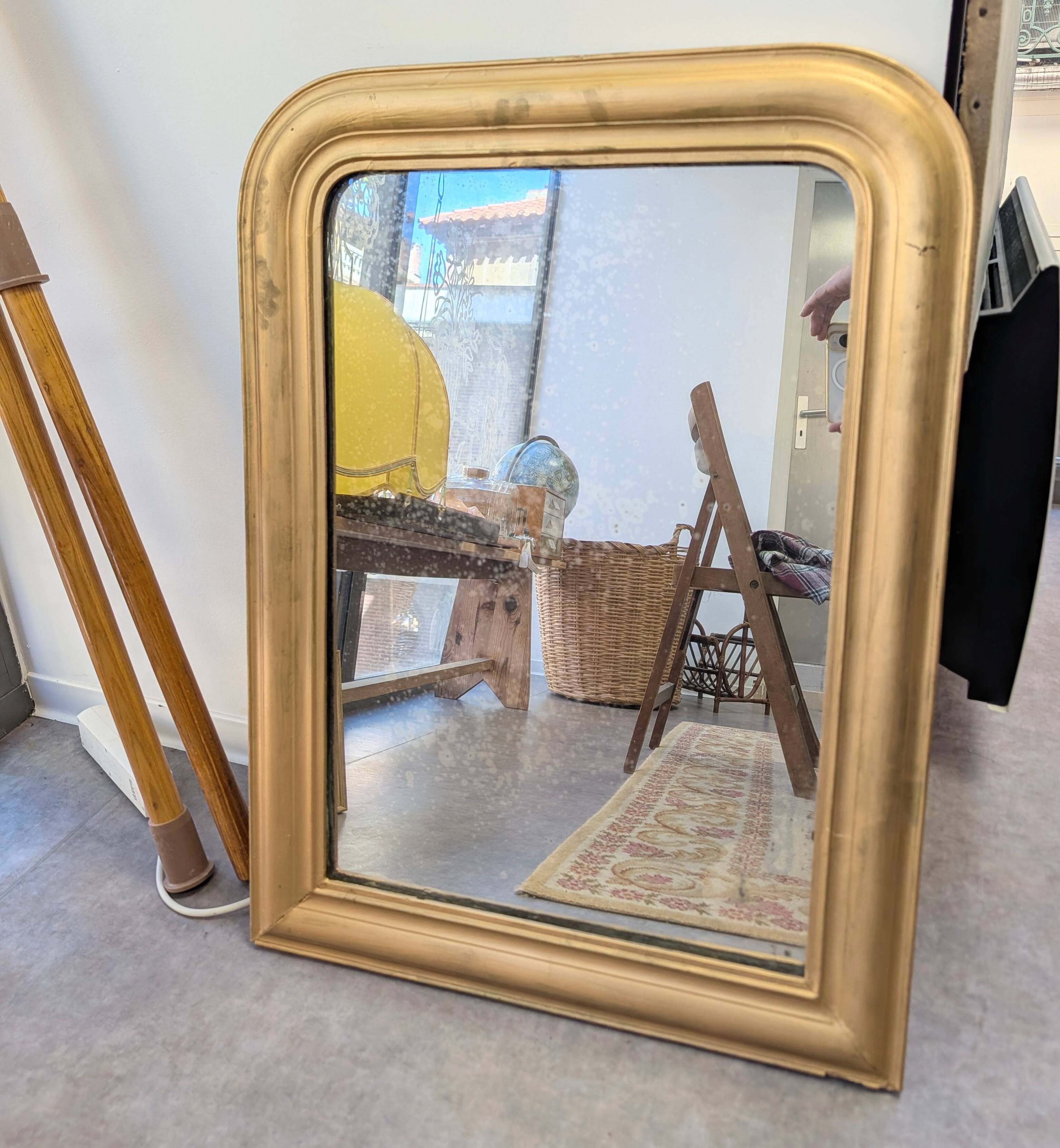 Miroir Louis-Philippe doré 60x81cm
