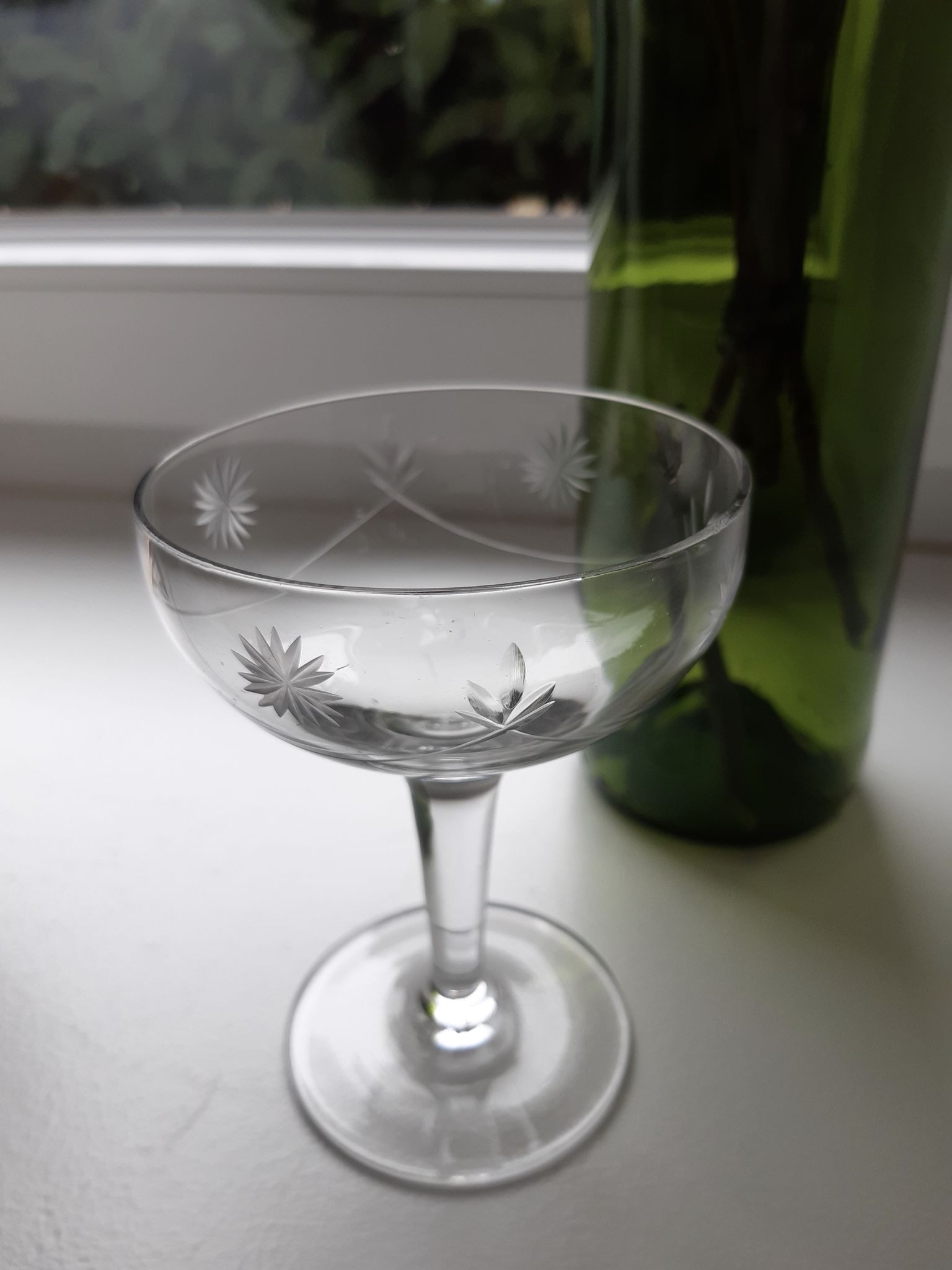 Lot of 6 mismatched crystal champagne glasses early 20th century