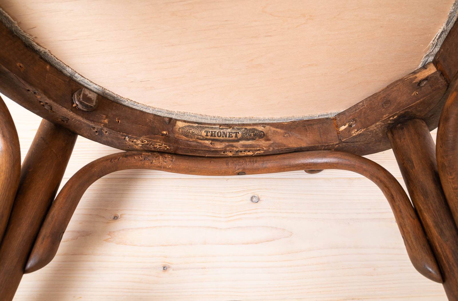 Lot de 2 fauteuils Thonet, modèle B246, années 1930, restaurés et retapissés