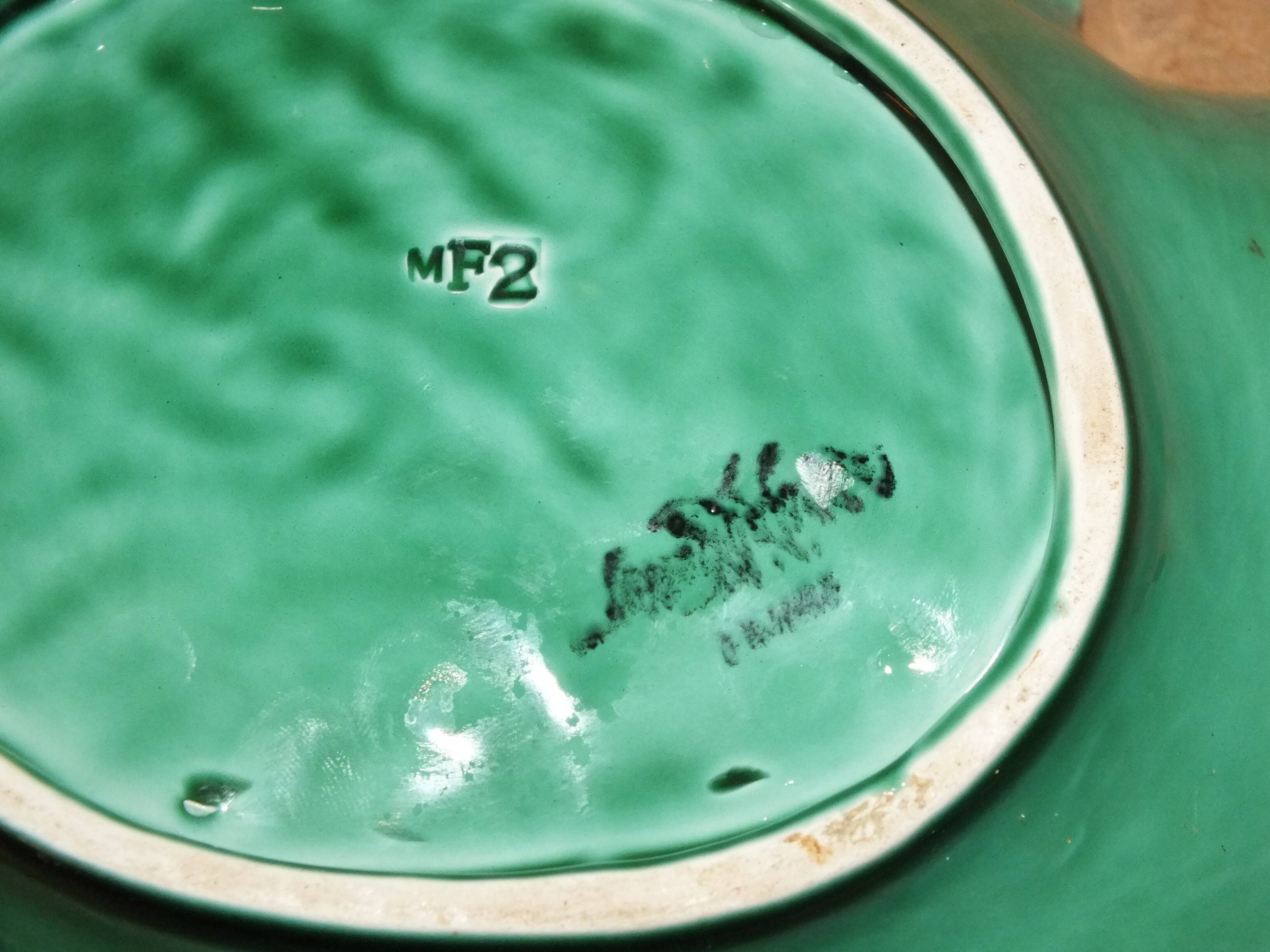 Duo dish dish in Sarreguemines cabbage leaf slip
