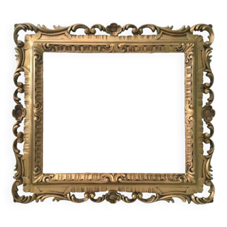 Rectangular frame in gilded carved wood