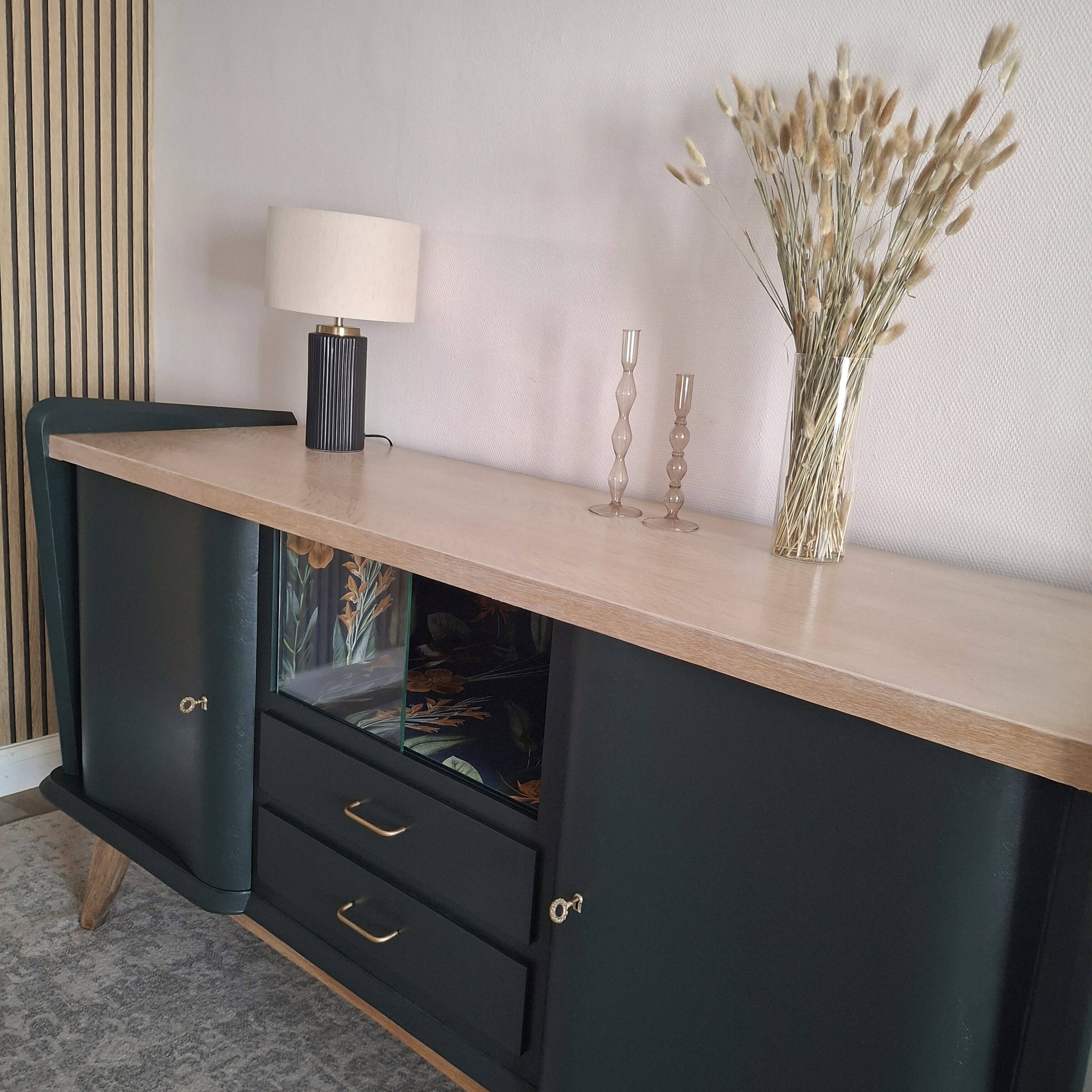 Vintage 60s sideboard