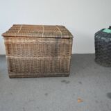 Large brown wicker basket with lid — vintage 1940s style, Czech Republic