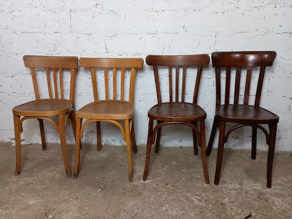 4 chaises bistrot dépareillées