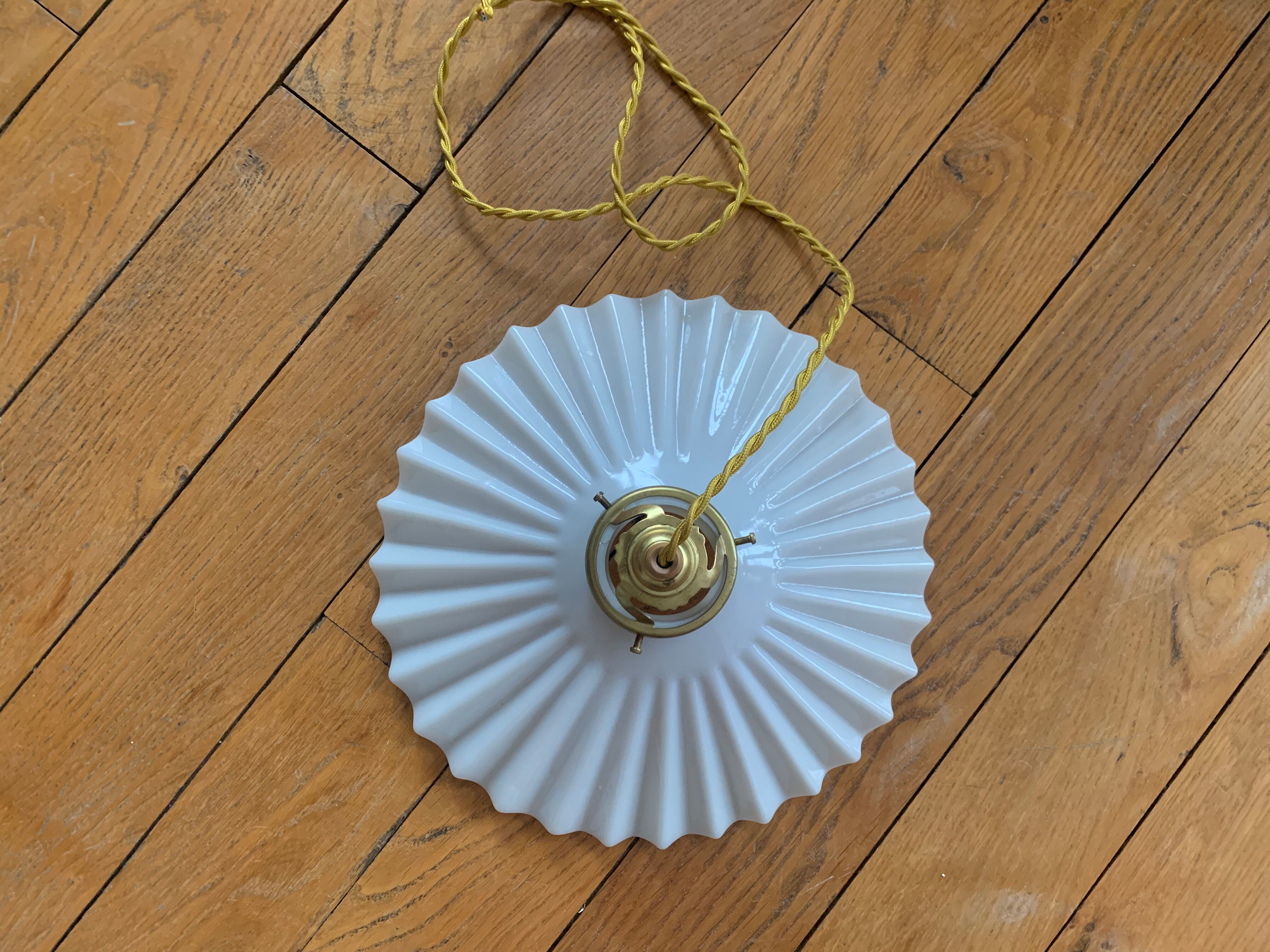 Vintage white pleated opaline pendant lamp