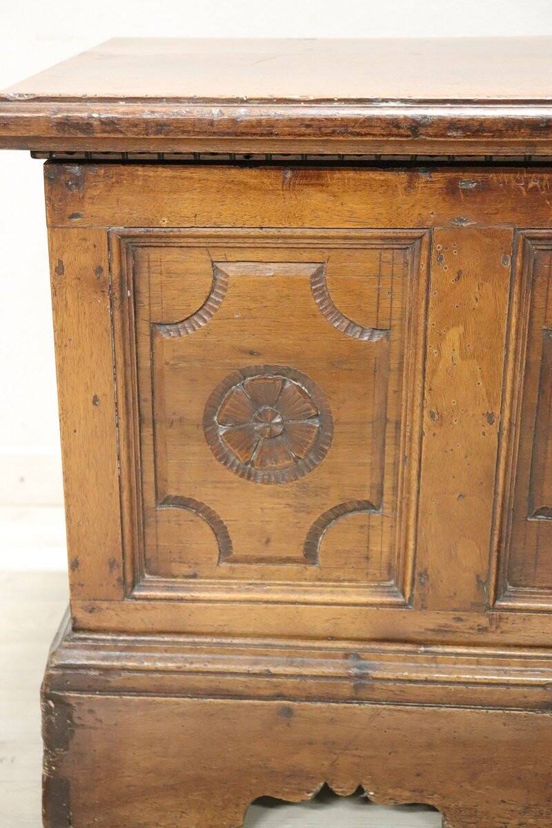 Antique Chest In Solid Walnut, Italy 18th Century