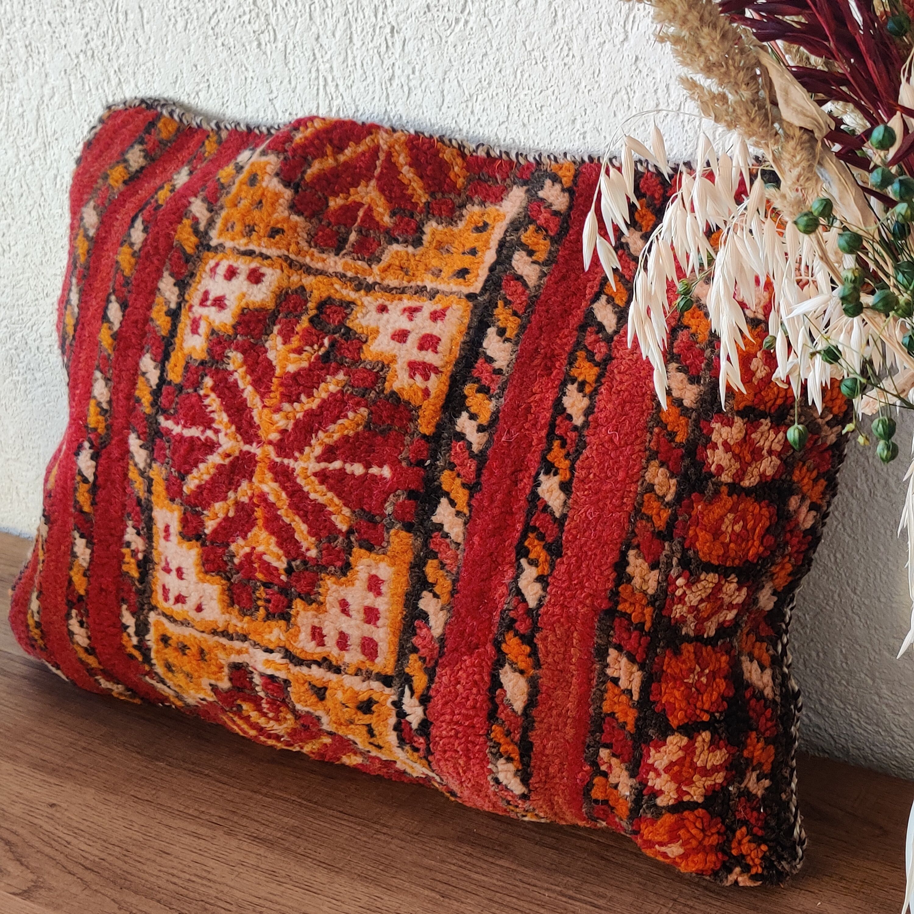 Traditional Berber cushion 40x50 cm