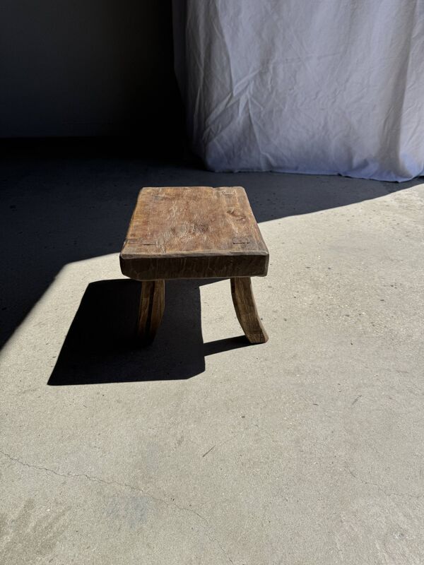 Petit stool, tabouret d'appoint en teck massif rectangulaire pieds arqués