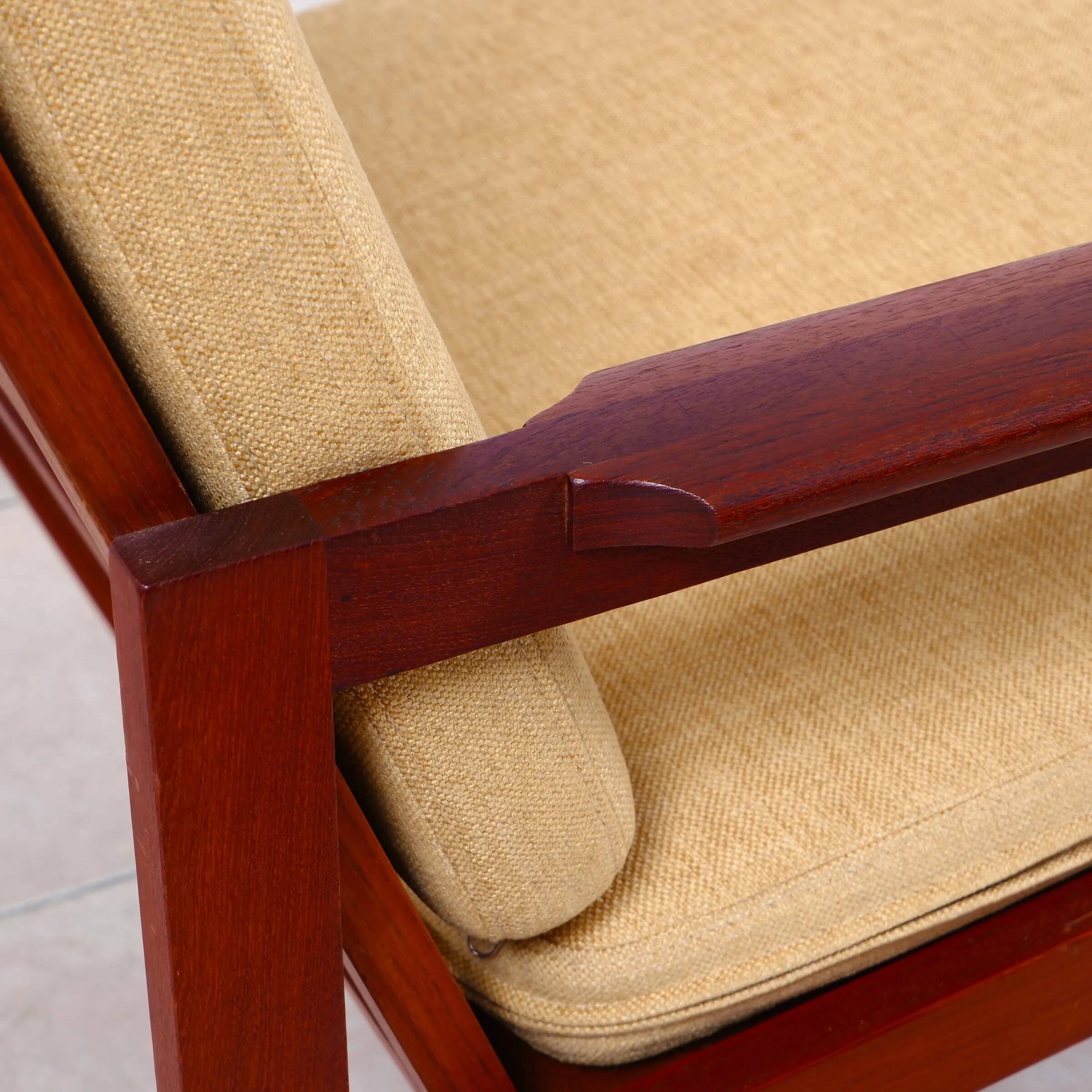 “Capella” lounge chair by Illum Wikkelsø for Niels Eilersen