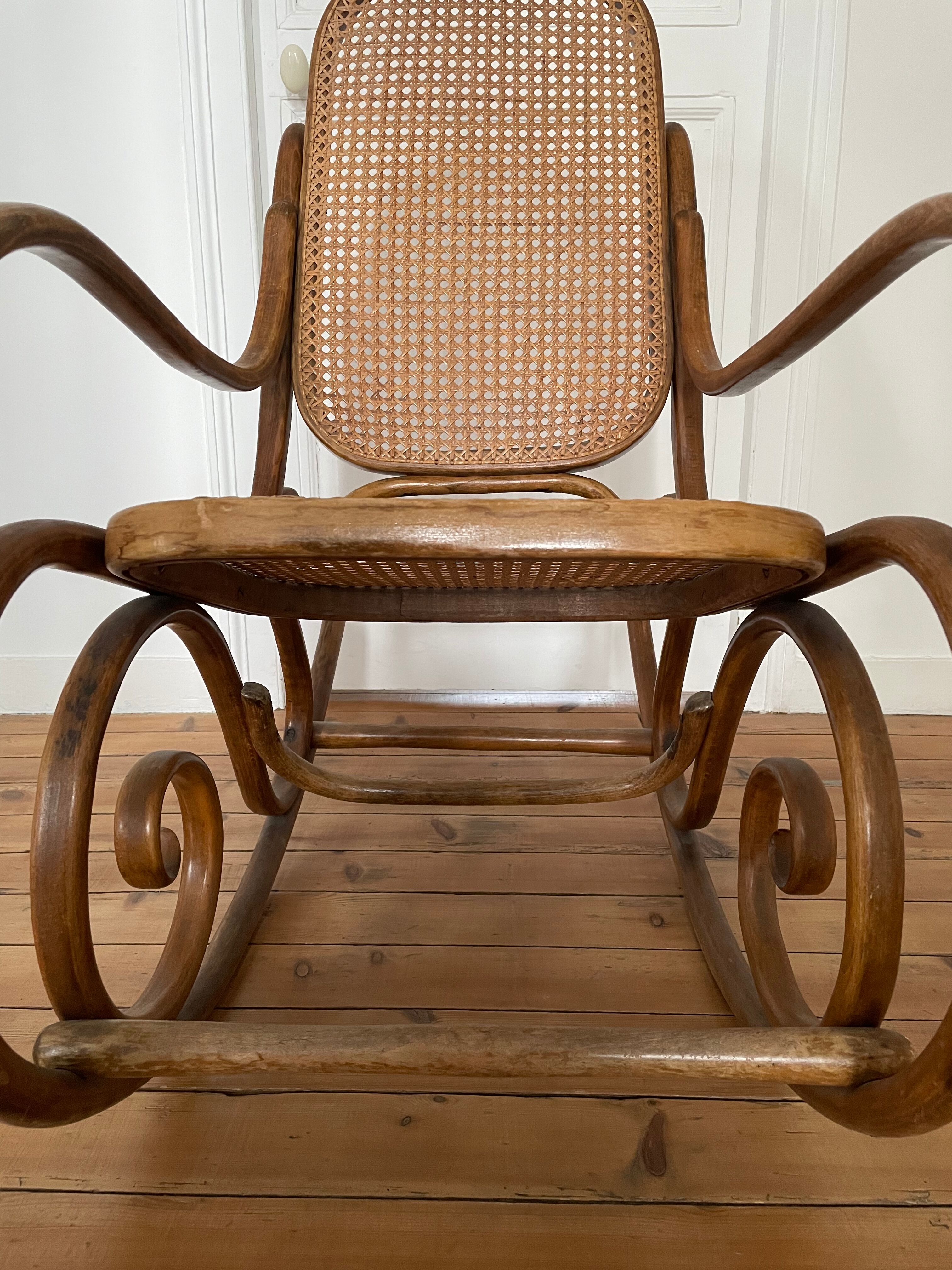 Rocking chair Thonet N.10