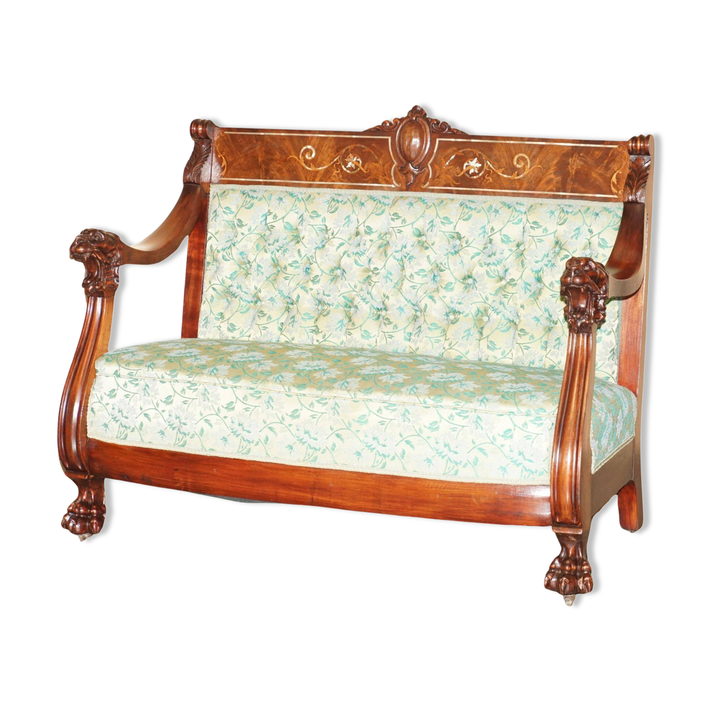 Antique Chesterfield Canapé Carved in Walnut with Mother-of-Pearl Inlay