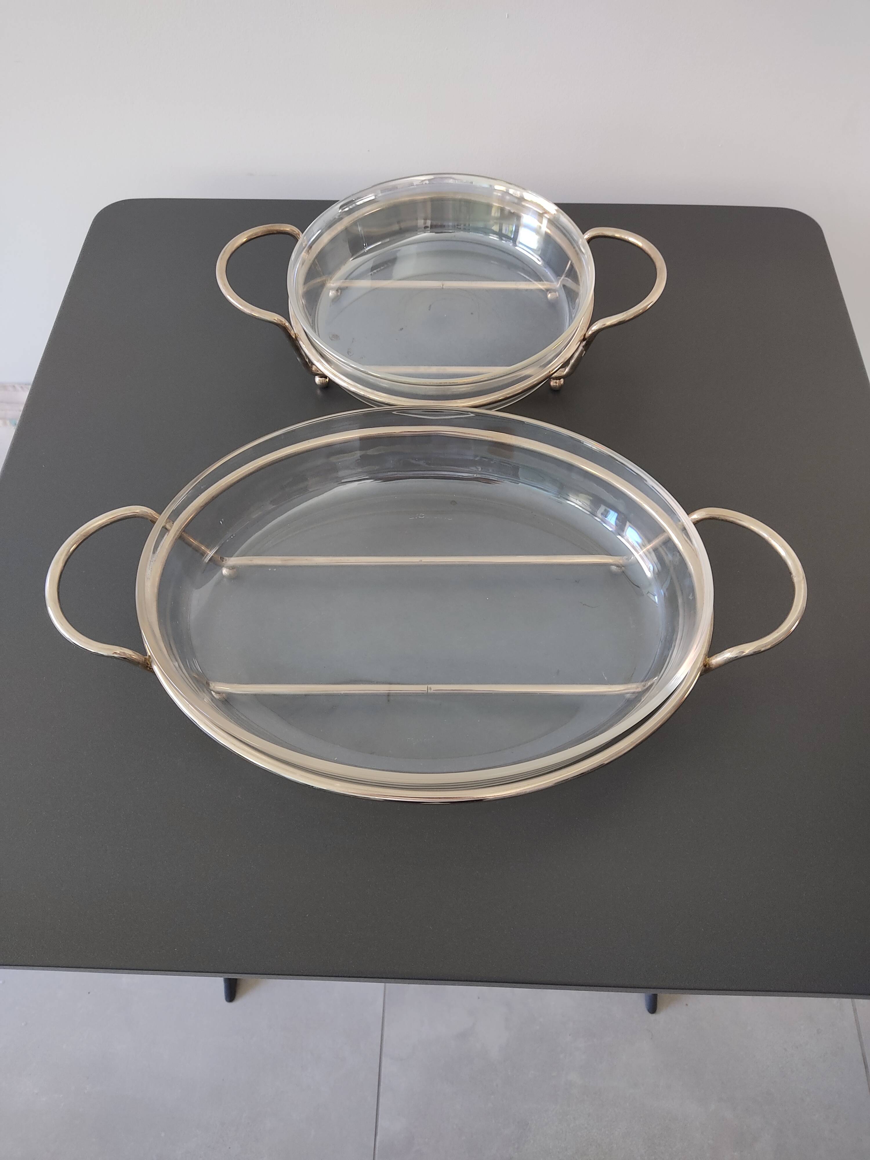 2 glass dishes with silvered steel frames from the 1960s, very good quality.