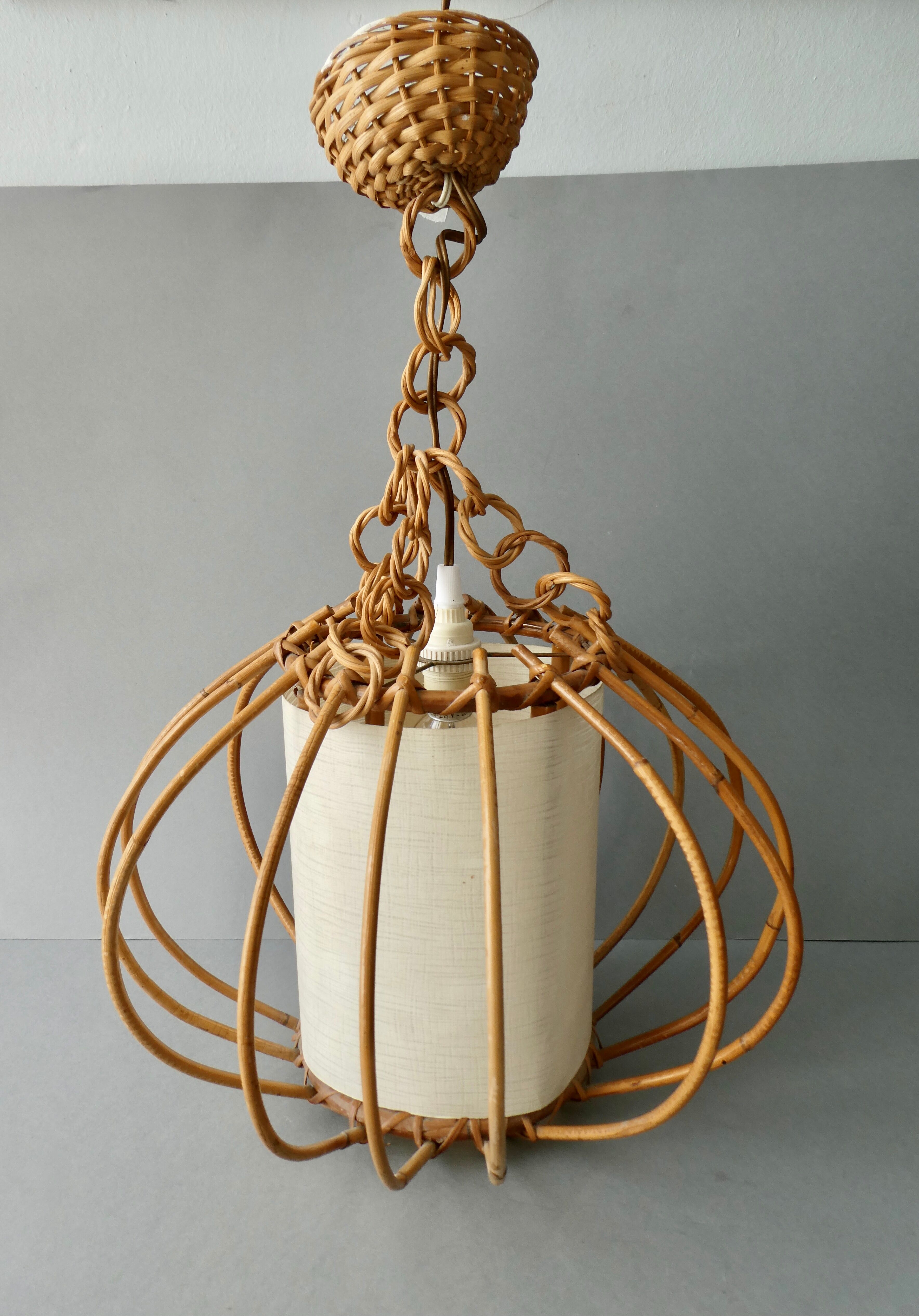 Rattan suspension from the 60s