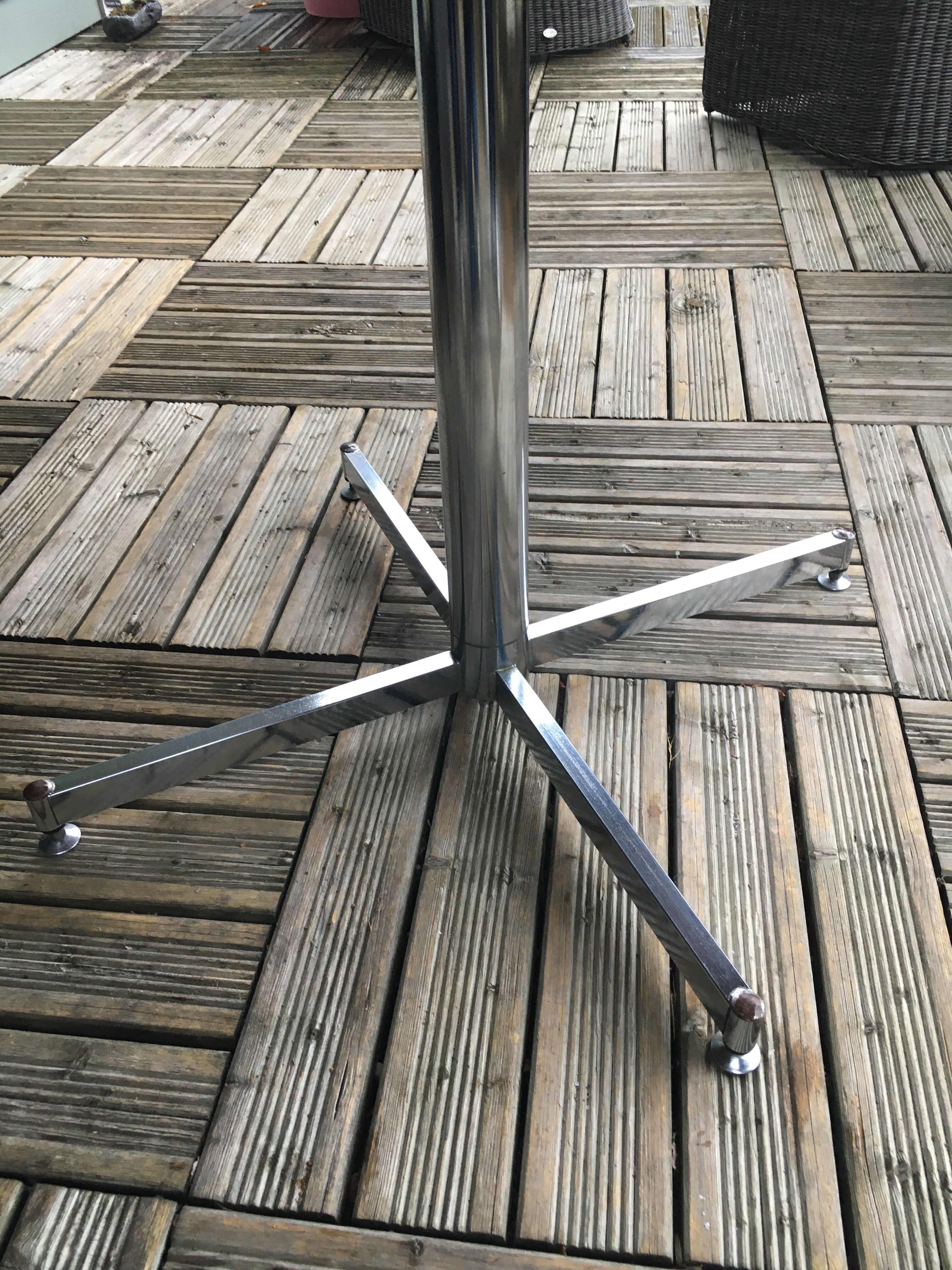 Table ronde formica avec pied chromé transformable