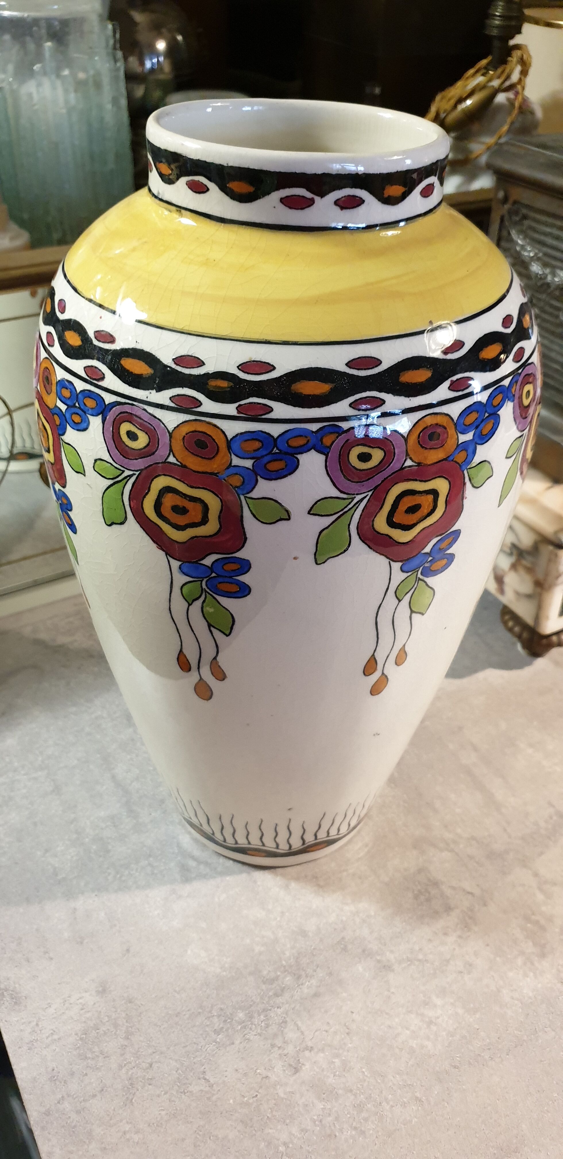Vase art deco boch