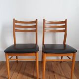 Set of 2 wooden chairs and skai
