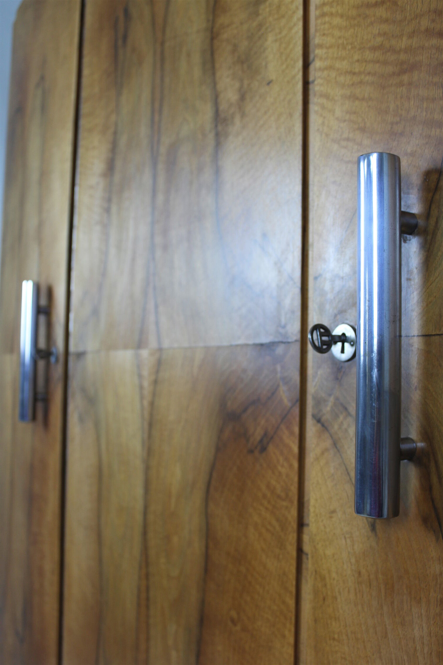 Bauhaus chromed tubular steel wardrobe, 1930s