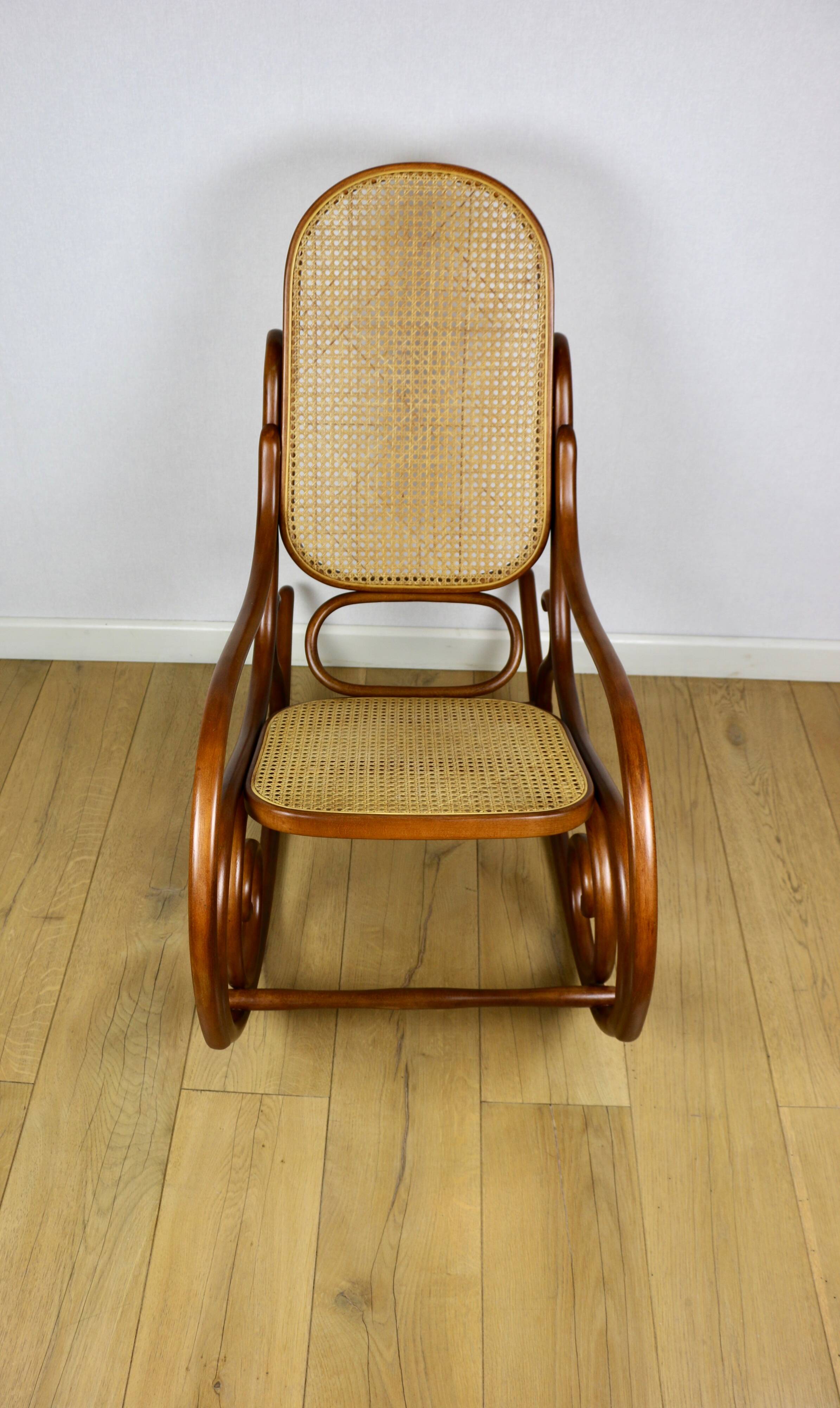 Rocking chair on runners, original light brown, 1970s - perfect like new