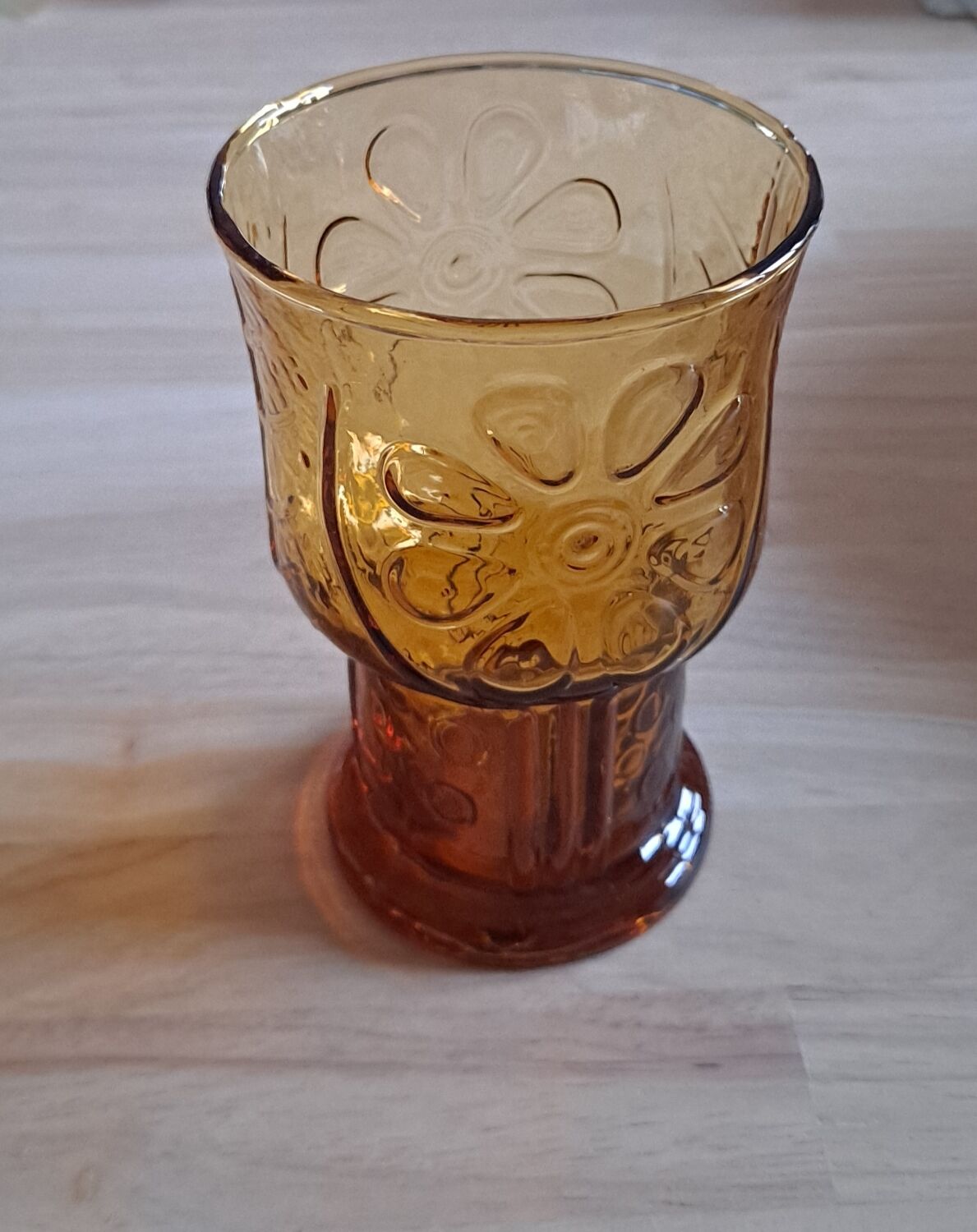 Amber floral relief glasses