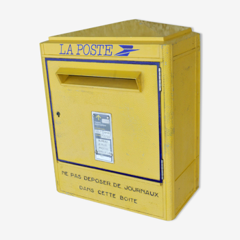 Boîte aux lettes jaune La Poste