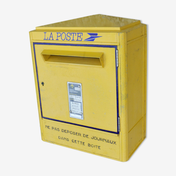 Yellow la Poste lette box