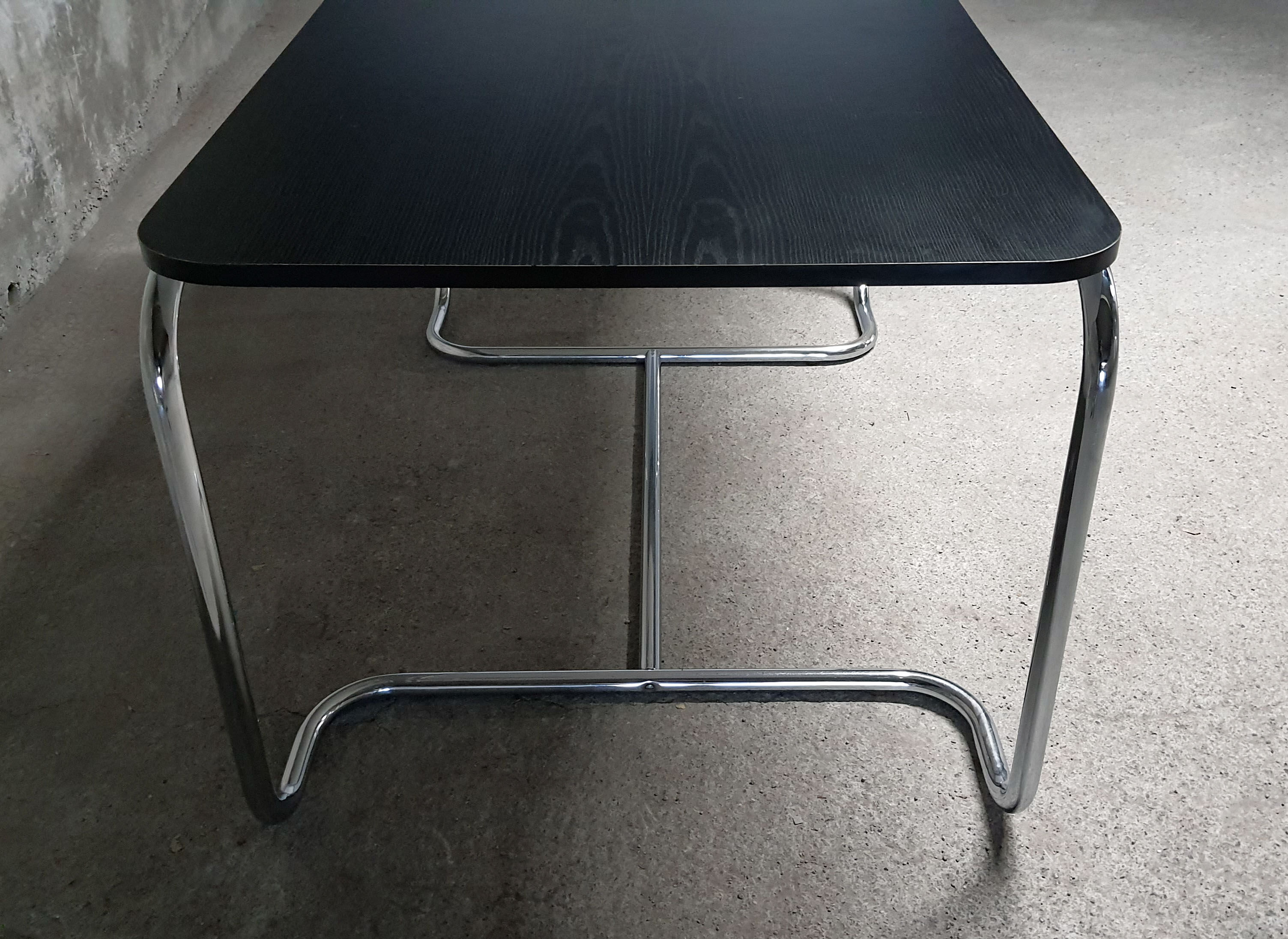 Modernist design dining table 1970/1980