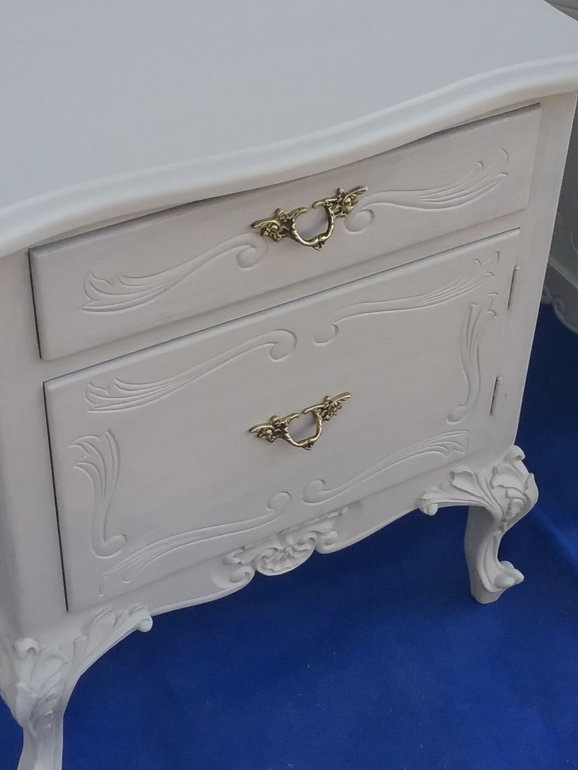 Paire de chevets style Louis XV