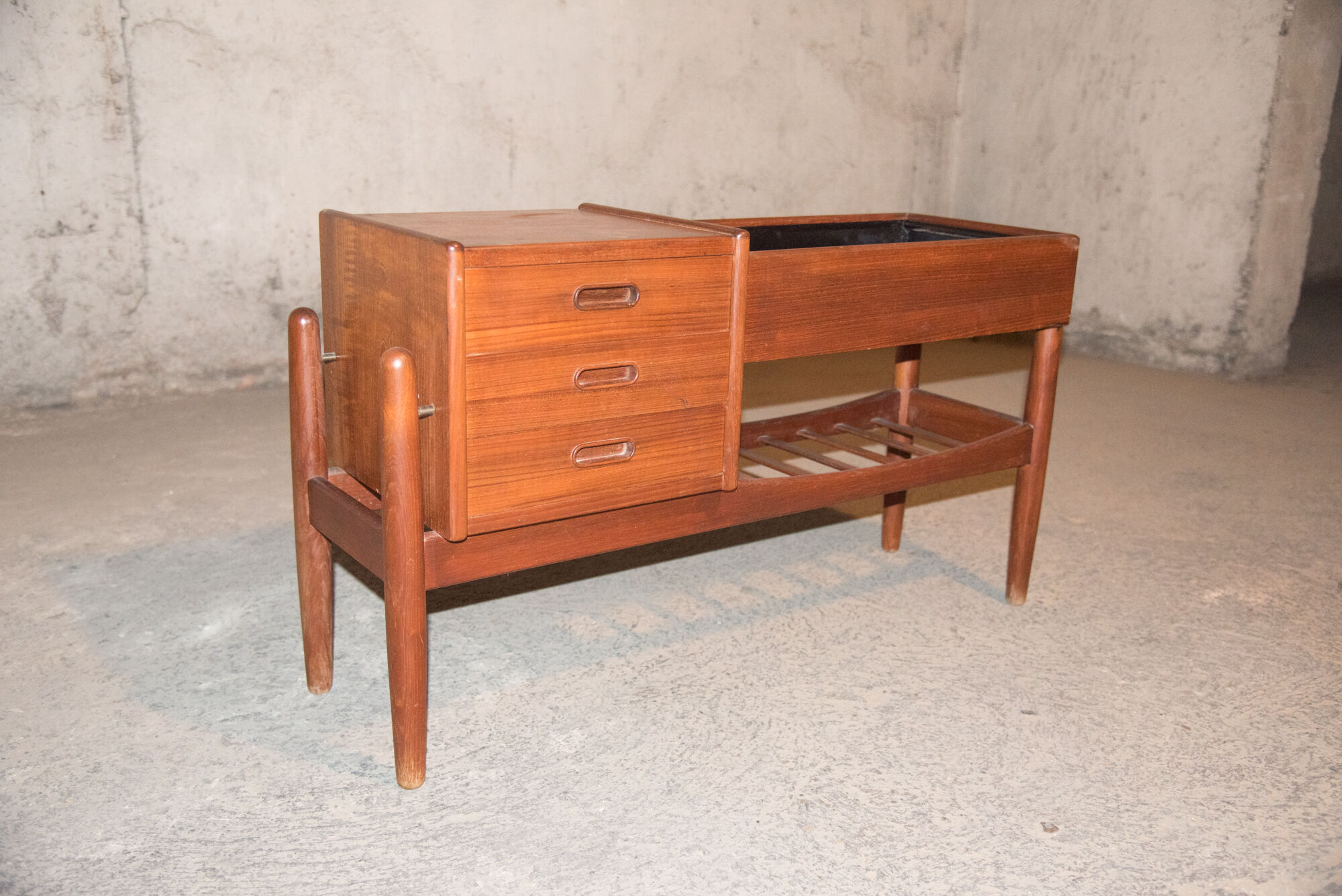 Scandinavian teak gardener Arne Wahl Iversen 1960