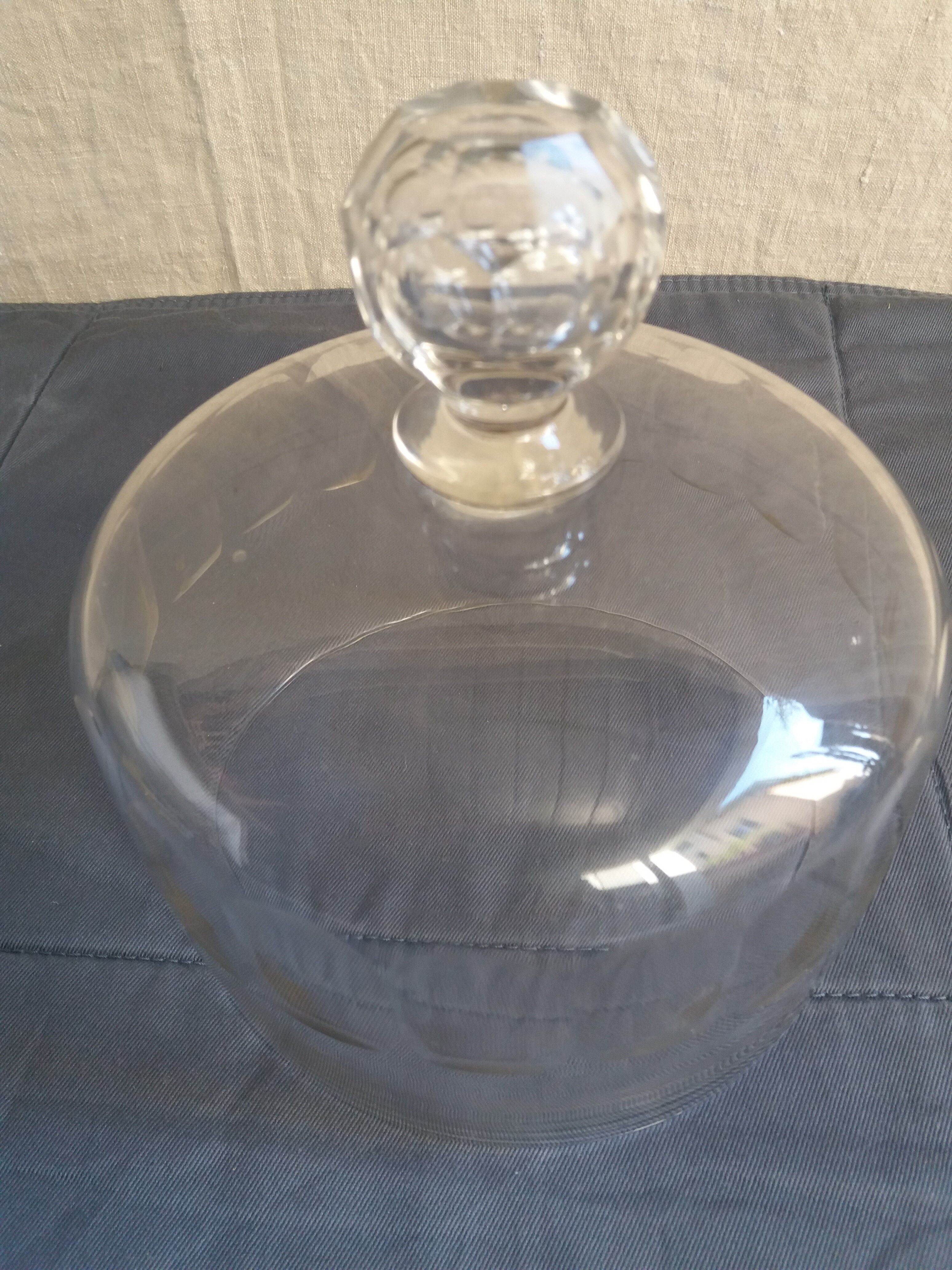 Ancient crystal cheese bell