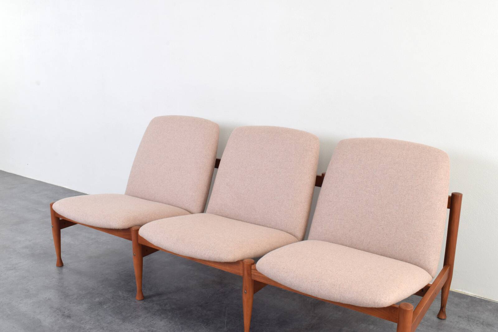 Mid-Century Sofa by Marian Grabiński, 1960s.