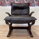 Pair of "Scandinavian design" leather armchairs, 1950s "Ingmar Relling" style.