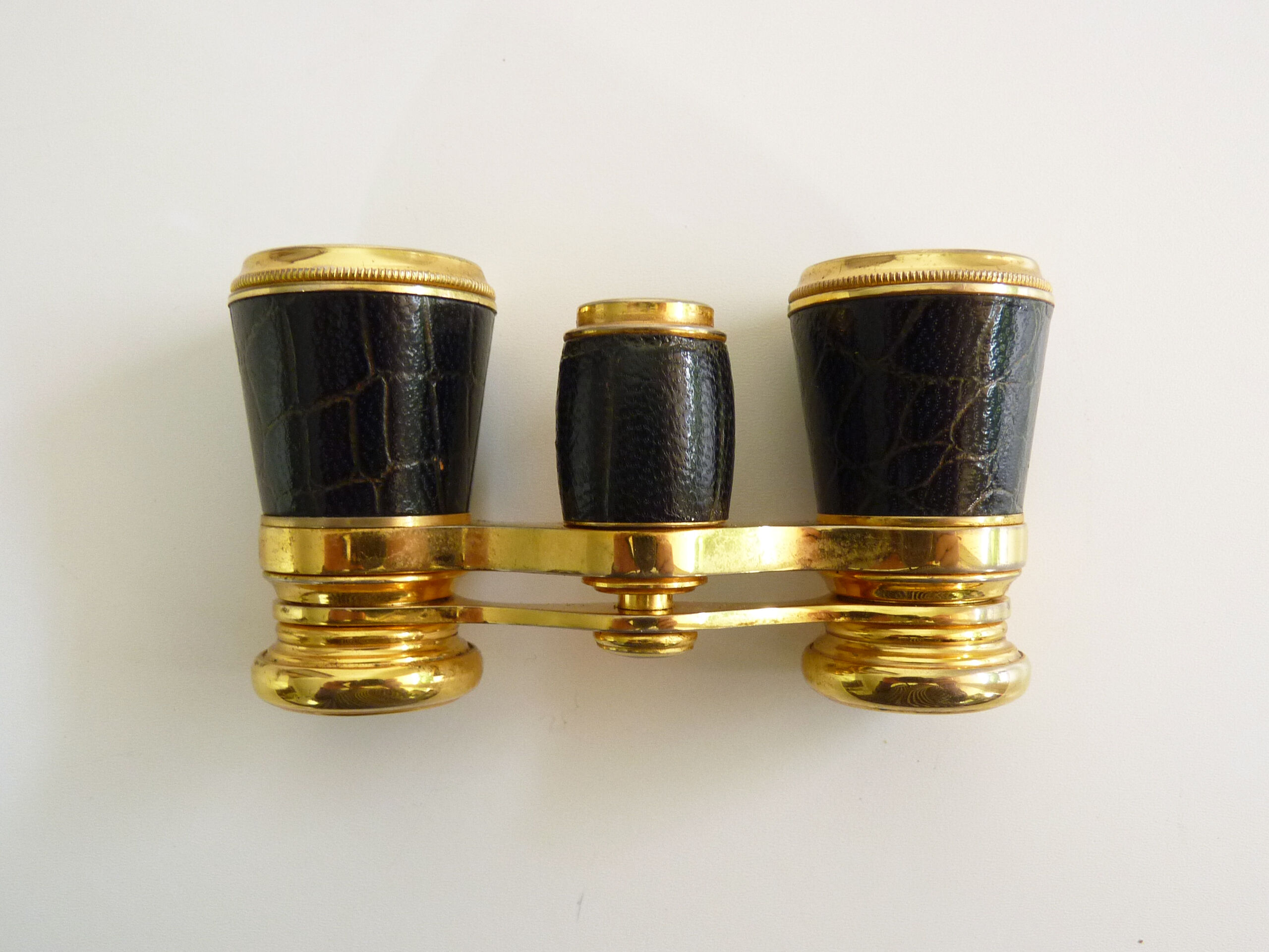 Former pair of theatre binoculars, opera B B Paris brass and leather