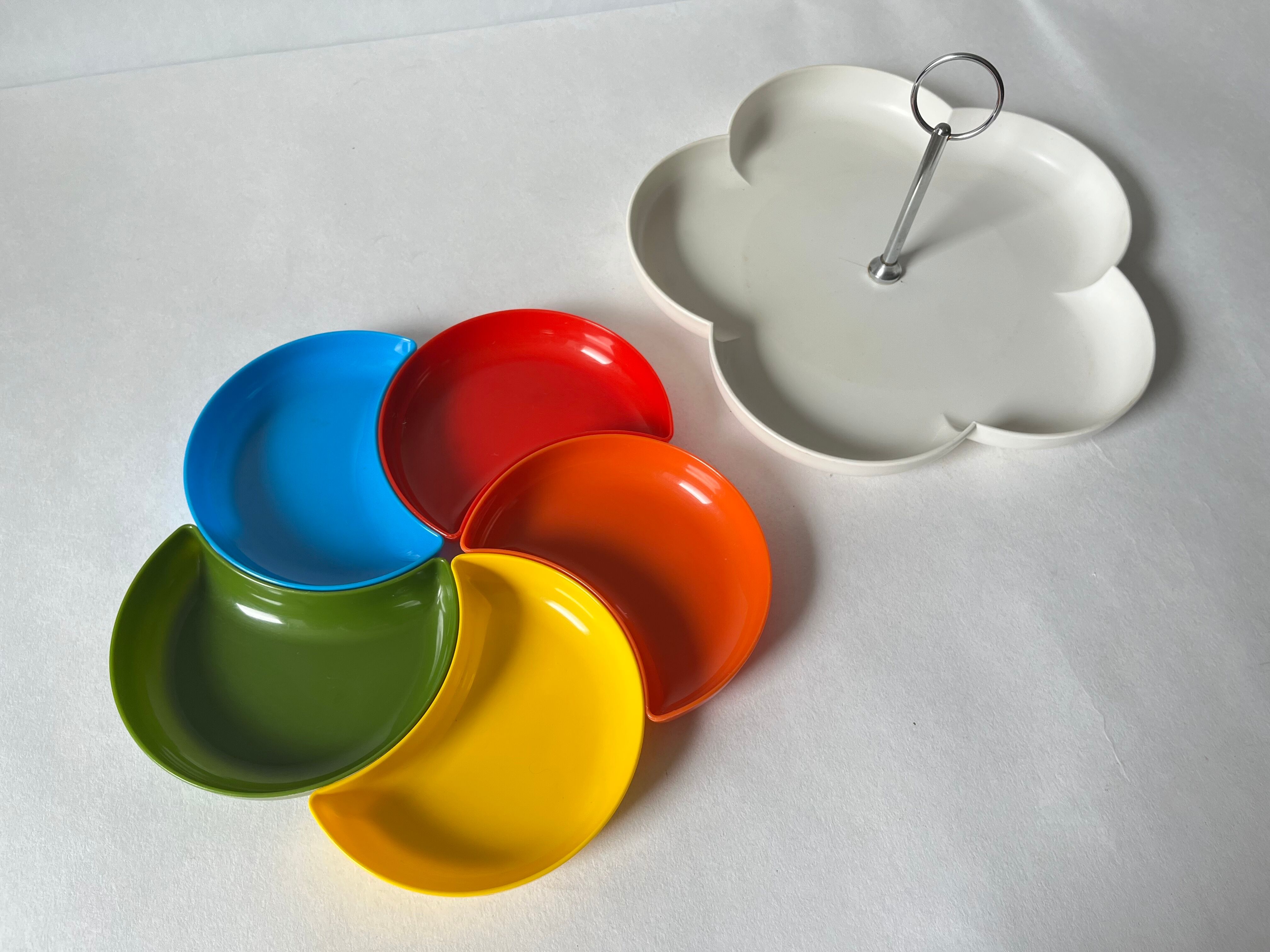 Vintage flower aperitif tray
